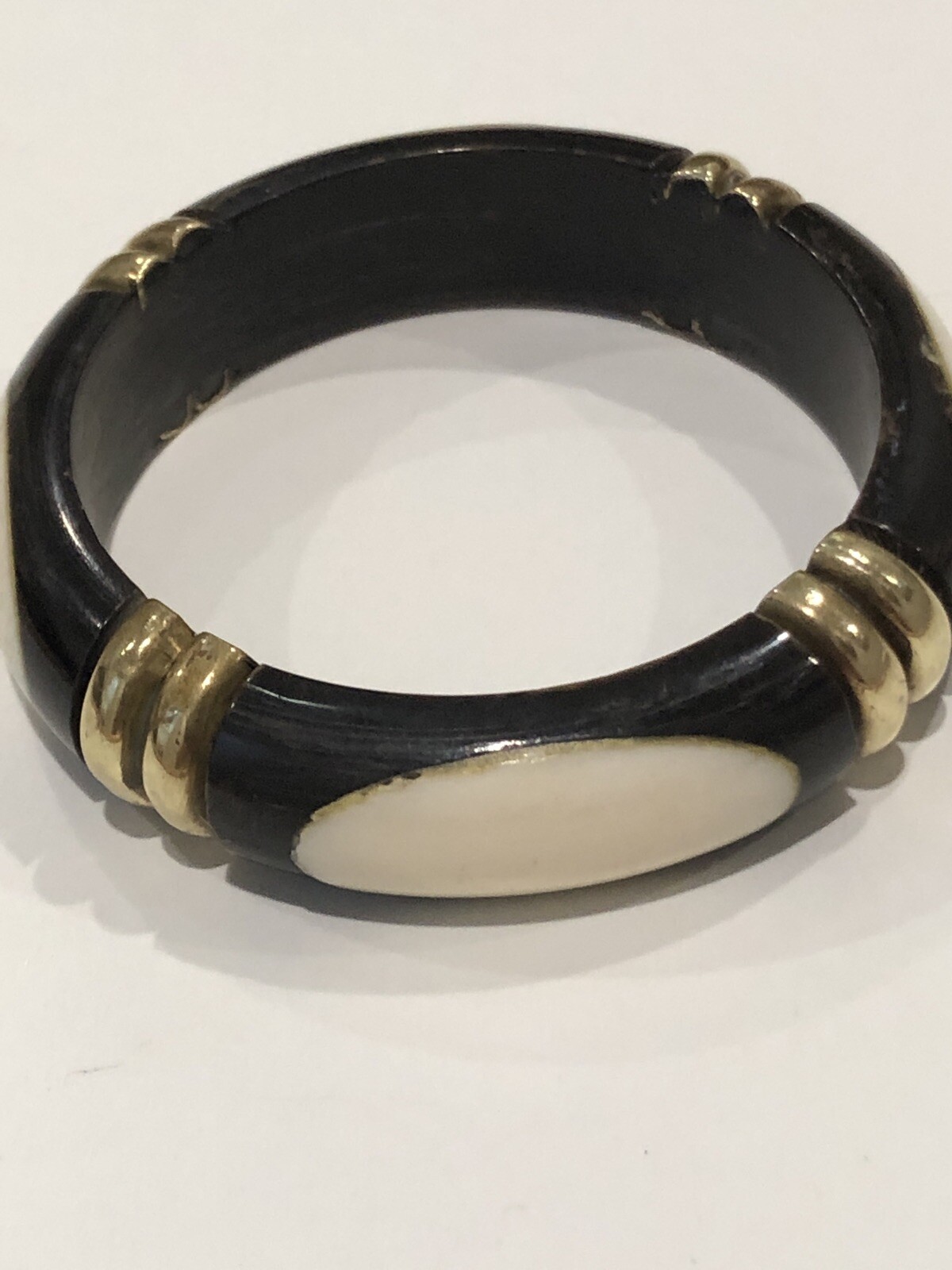 Vintage Bracelet Wood And Lucite And Brass 2.5 In By 1/2 In Estate Jewelry