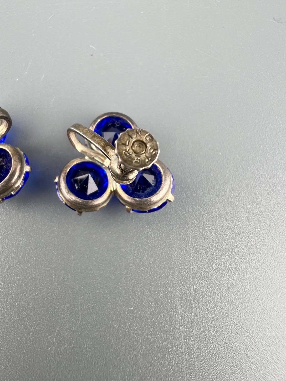 Vintage Sterling Silver Blue Crystal Earrings Cobalt Screw Back Pronged Stunning