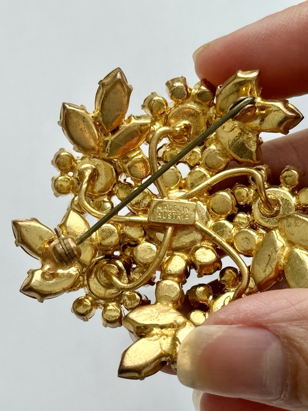 Vintage Signed Austria Gold Tone Flower Purple & Rhinestones Stardust Brooch