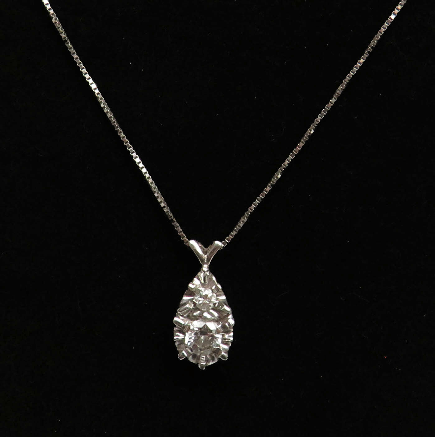 BEAUTIFUL ESTATE 14K WHITE GOLD & & 0.35ct DIAMONDS PENDANT NECKLACE 18″ CHAIN