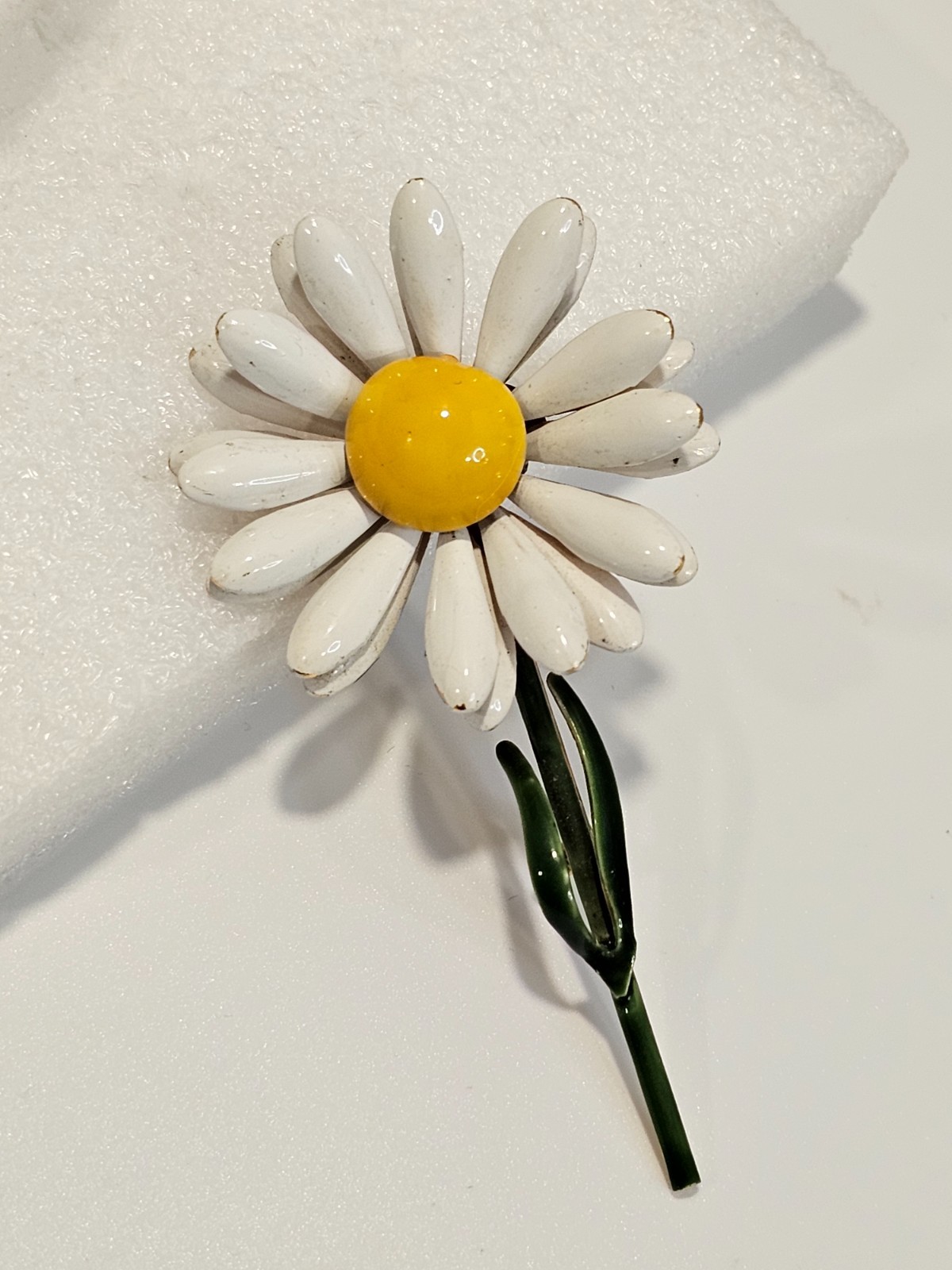 vintage original by Robert enamel daisy flower brooch