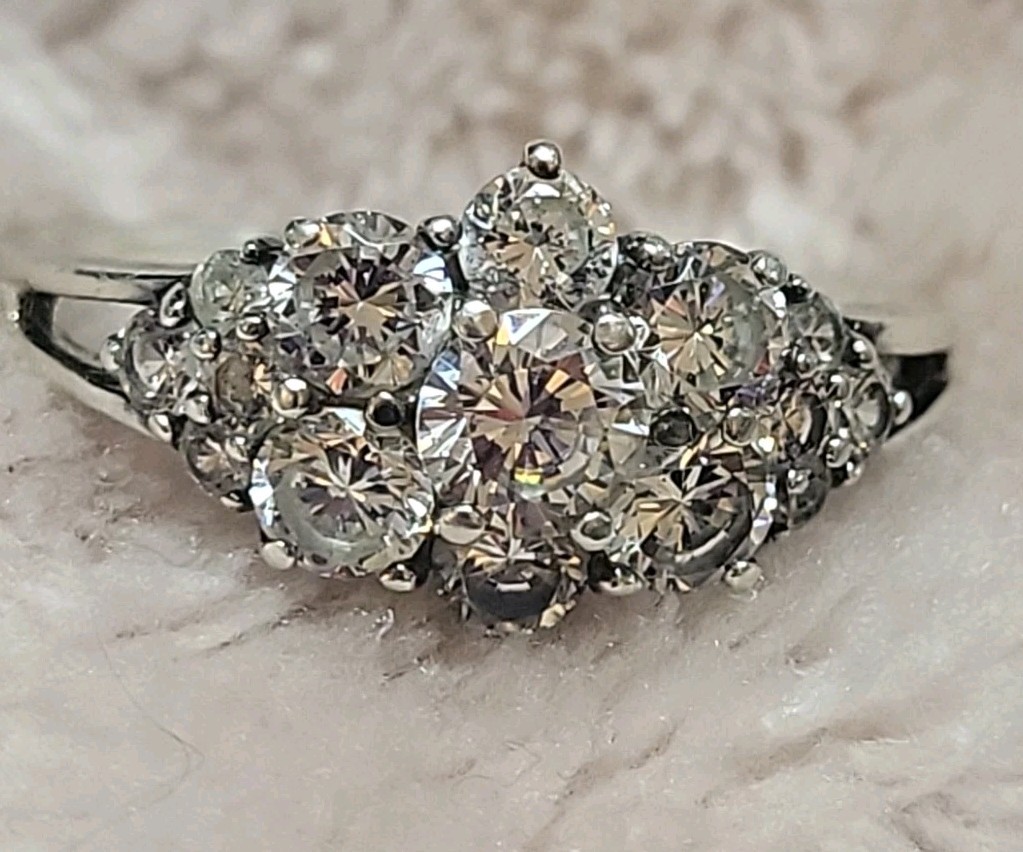 Vtg 925 Cluster Ring Round Brilliant Sterling Silver Cubic Zirconia Floral Sz 10