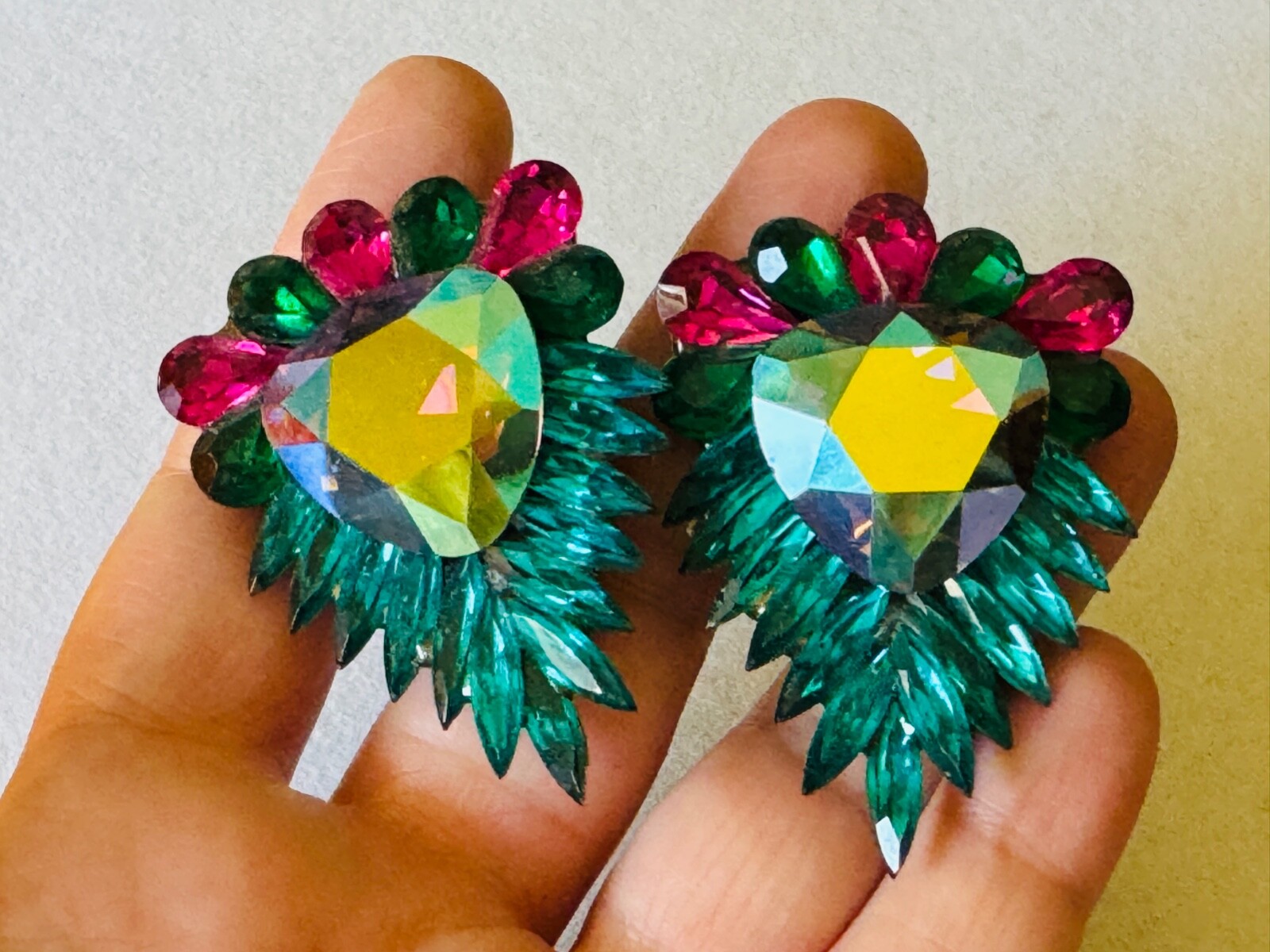 Vintage 1980’s 1987 HANSEN Signed Rhinestone Clip On Earrings