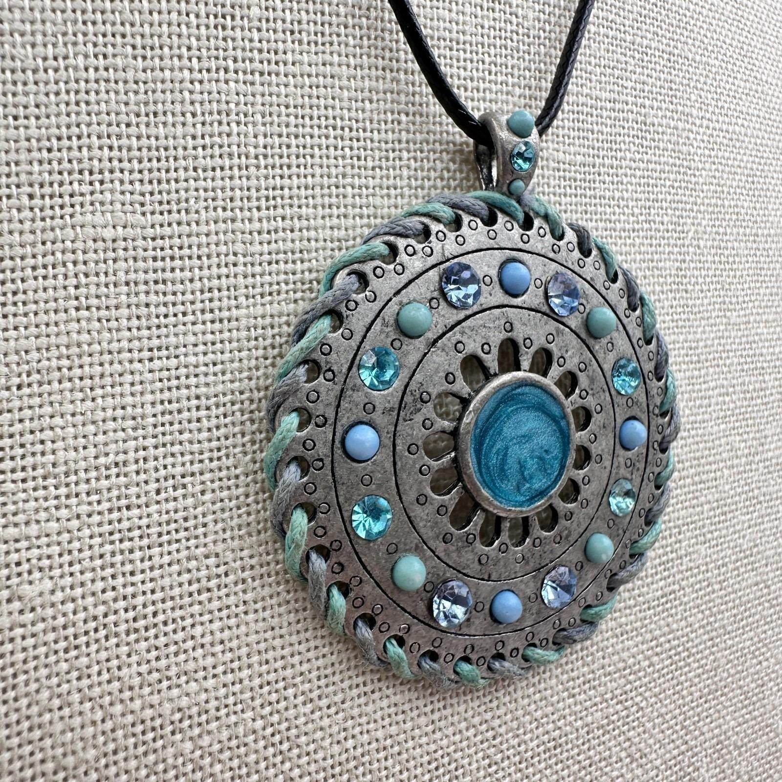 Vintage 90s Teal Blue Beaded Medallion Pendant Necklace Silver Tone Rhinestone