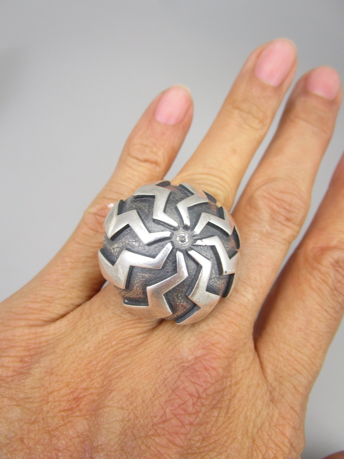 AMAZING RARE DIAN MALOUF STERLING ZIG ZAG HIGH DOME RING SZ 6.5