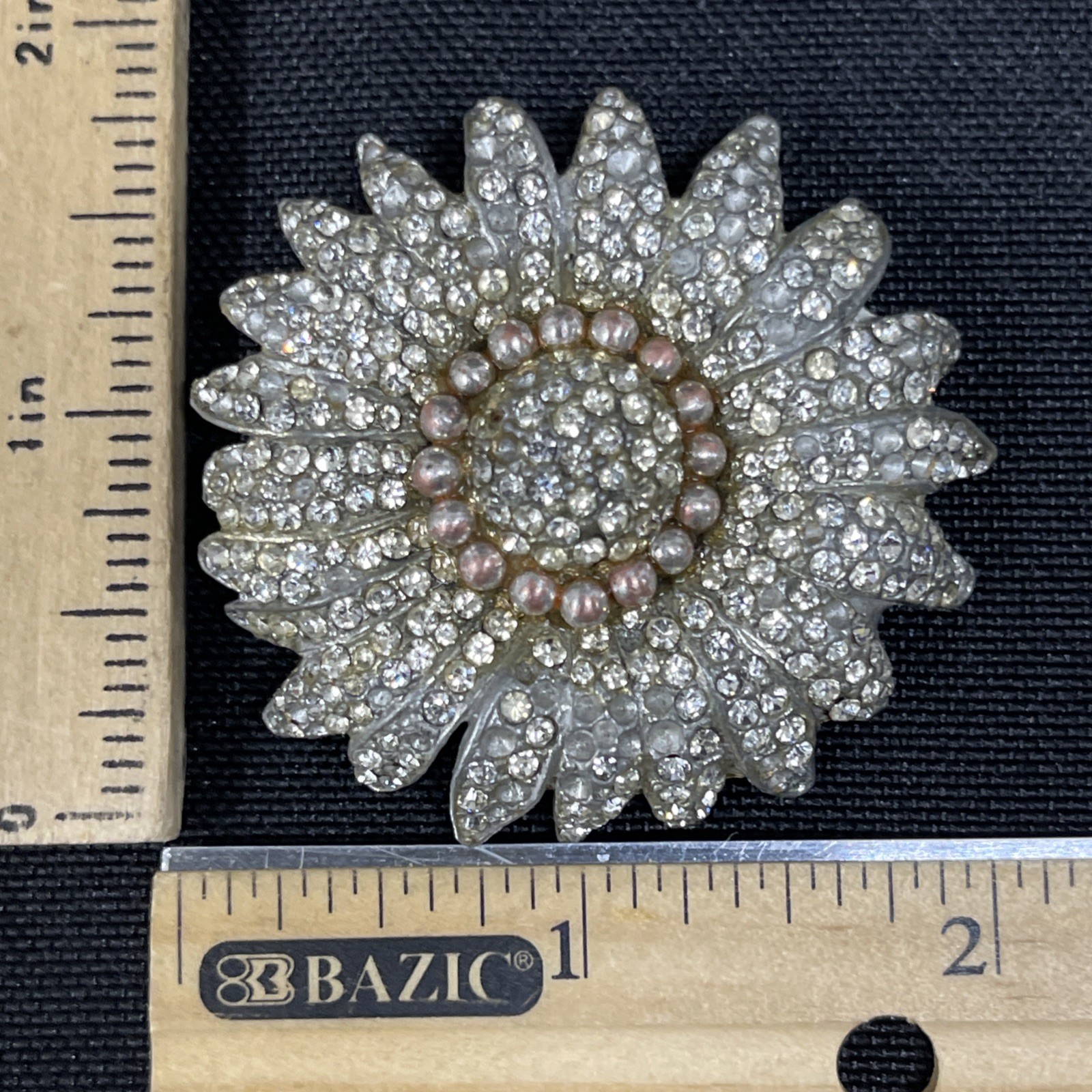 Vintage 1.5″ X 2″ Unmarked Silver Tone Rhinestone And Faux Pearl Flower Brooch