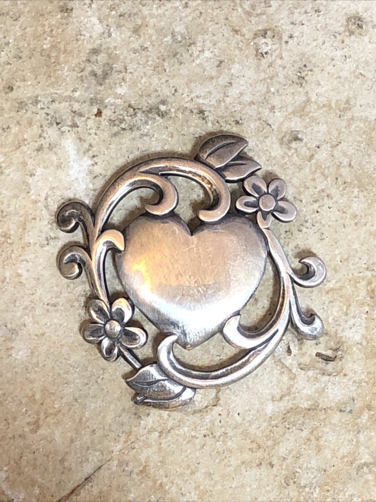39. Vintage James Avery 925 Sterling Silver Heart Swirl Flowers Pin 37mm, 8.8g