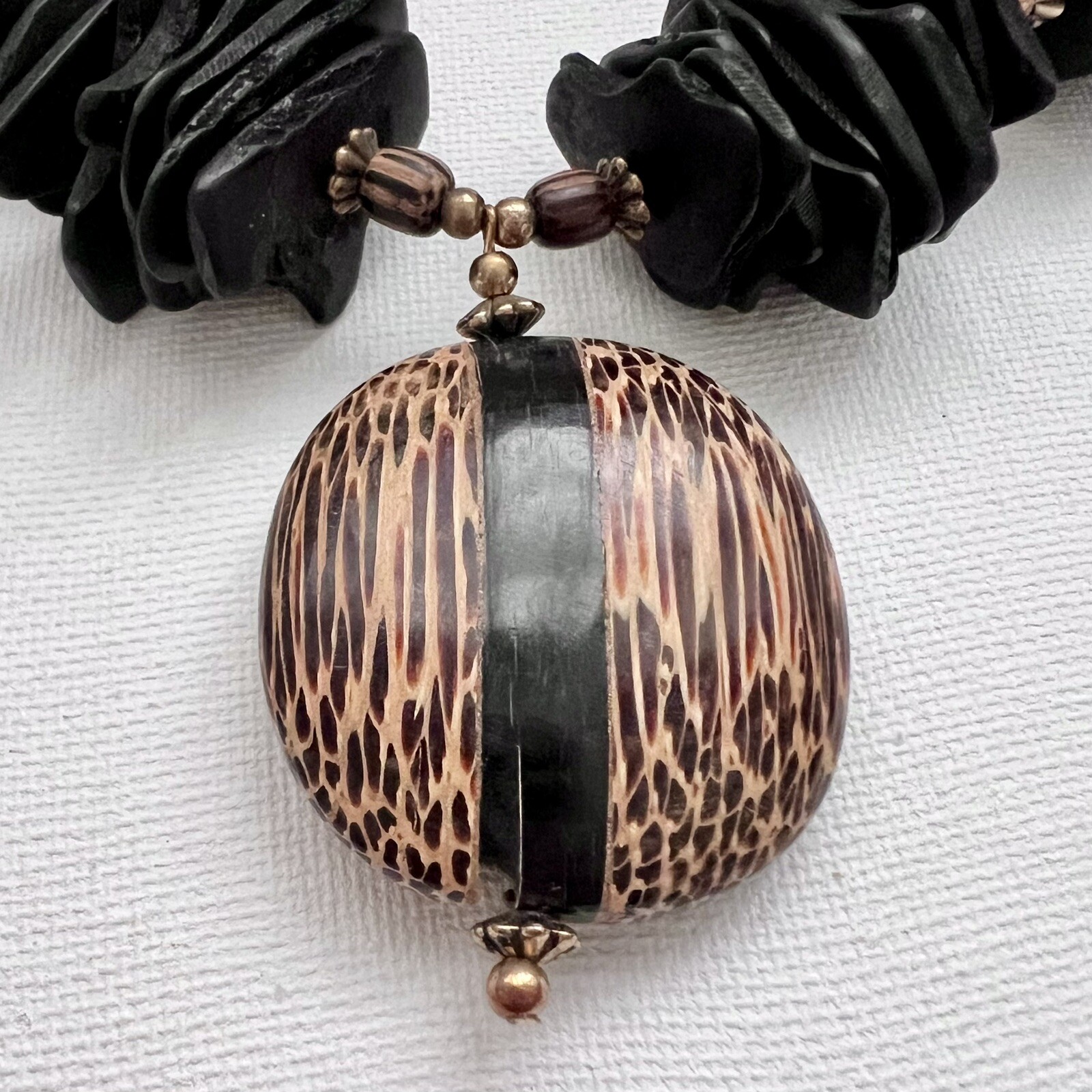 Vintage Statement Wood Chip Pendant Necklace African Safari Vacation Natural 26″