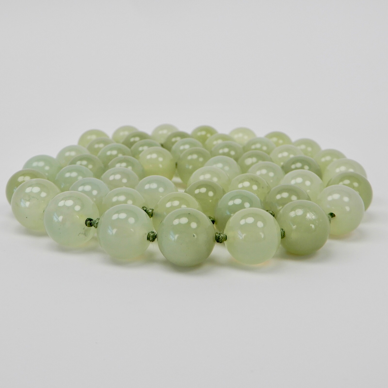 Vtg Green Jade Knotted 14mm Bead Necklace 31” .925 Silver Filigree Clasp 187 gr