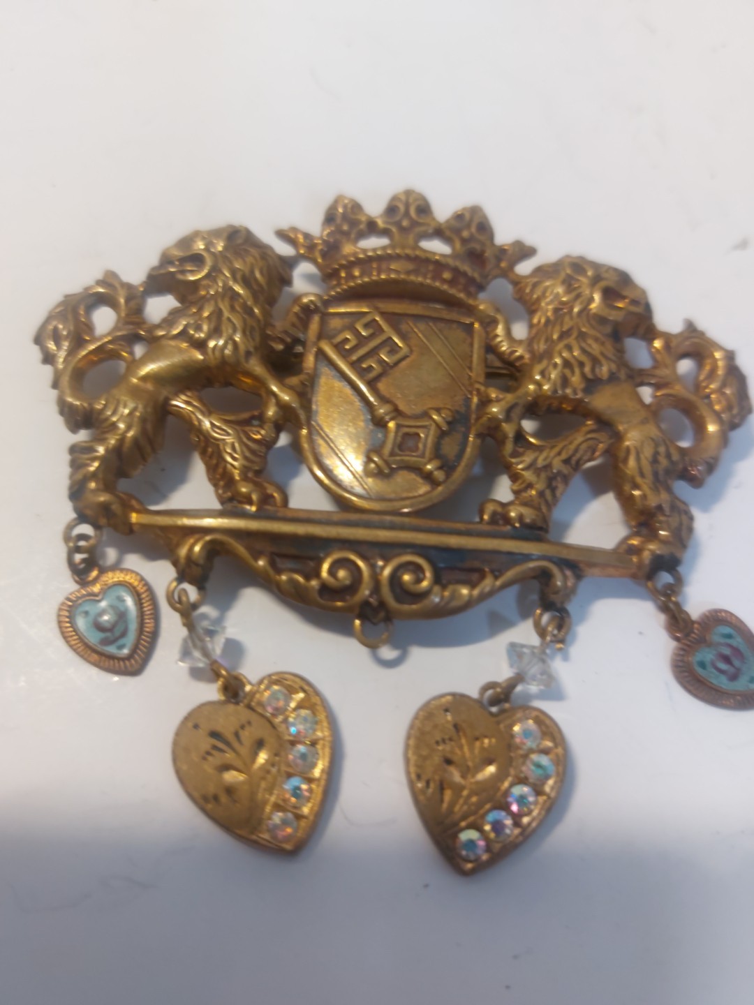 Vintage Unsigned Miriam Haskell Lions Crest Brooch, Missing Center Dangle Heart