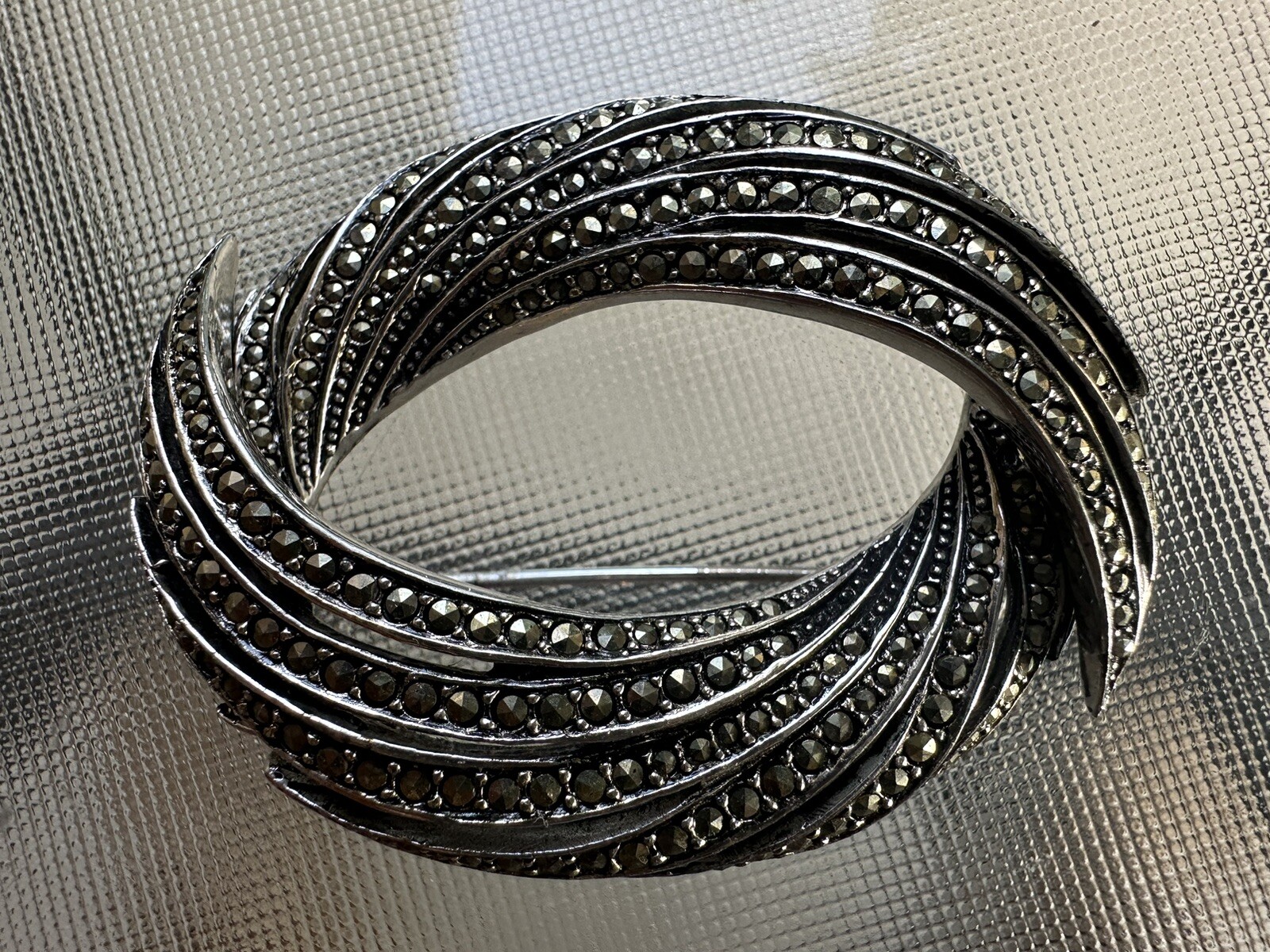 Vintage Vogue Jewelry Sterling Silver Marcasite Art Deco Brooch 23.6g
