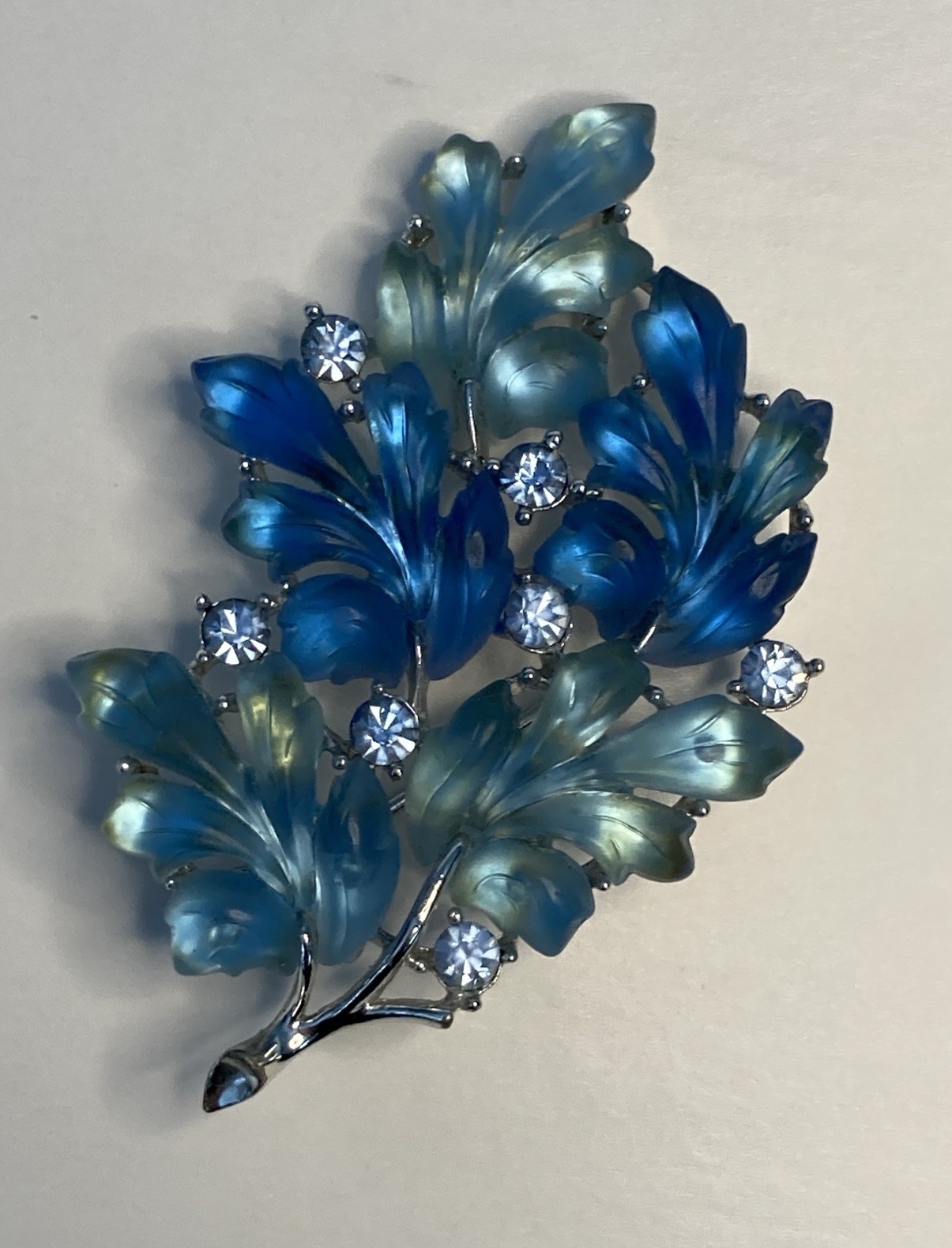 Vintage LISNER Blue Molded Jelly Lucite Leaves Brooch