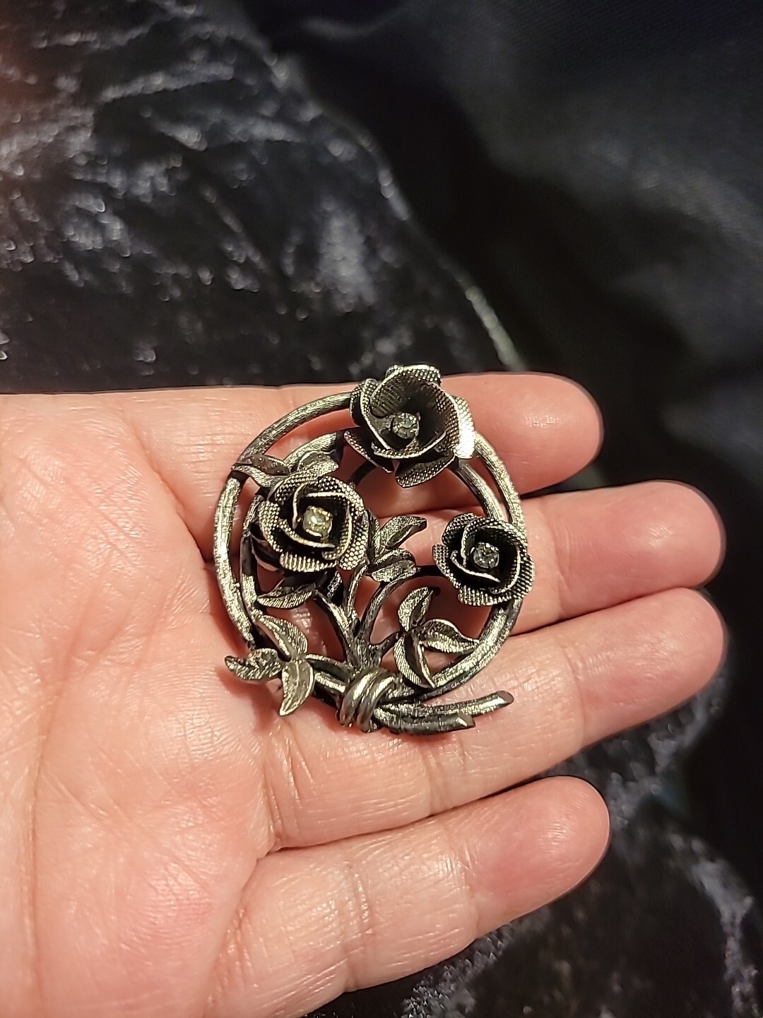 Vintage Womens Brooch Pin Gun Metal Floral Jewelry Costume