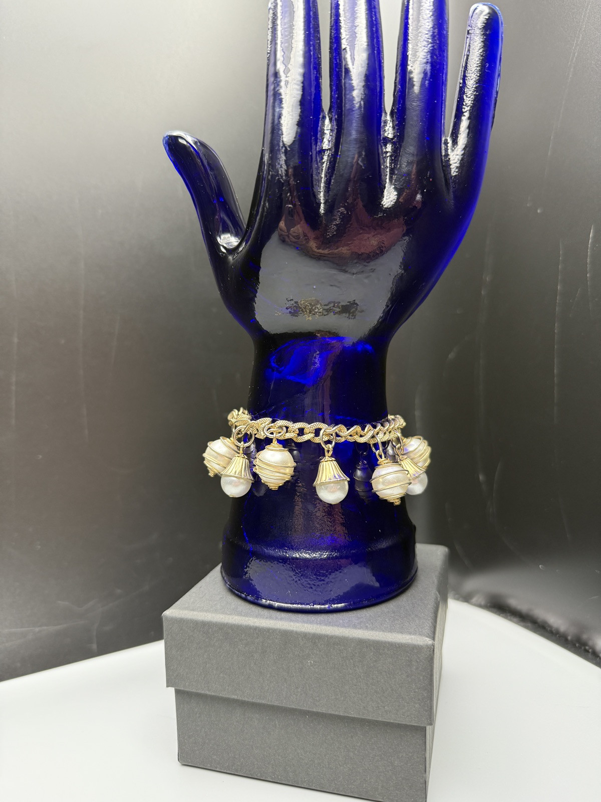 Charm Bracelet Gold Tone Bead Dangle Faux Pearl Wire Wrapped 7.25” VTG Cha Cha