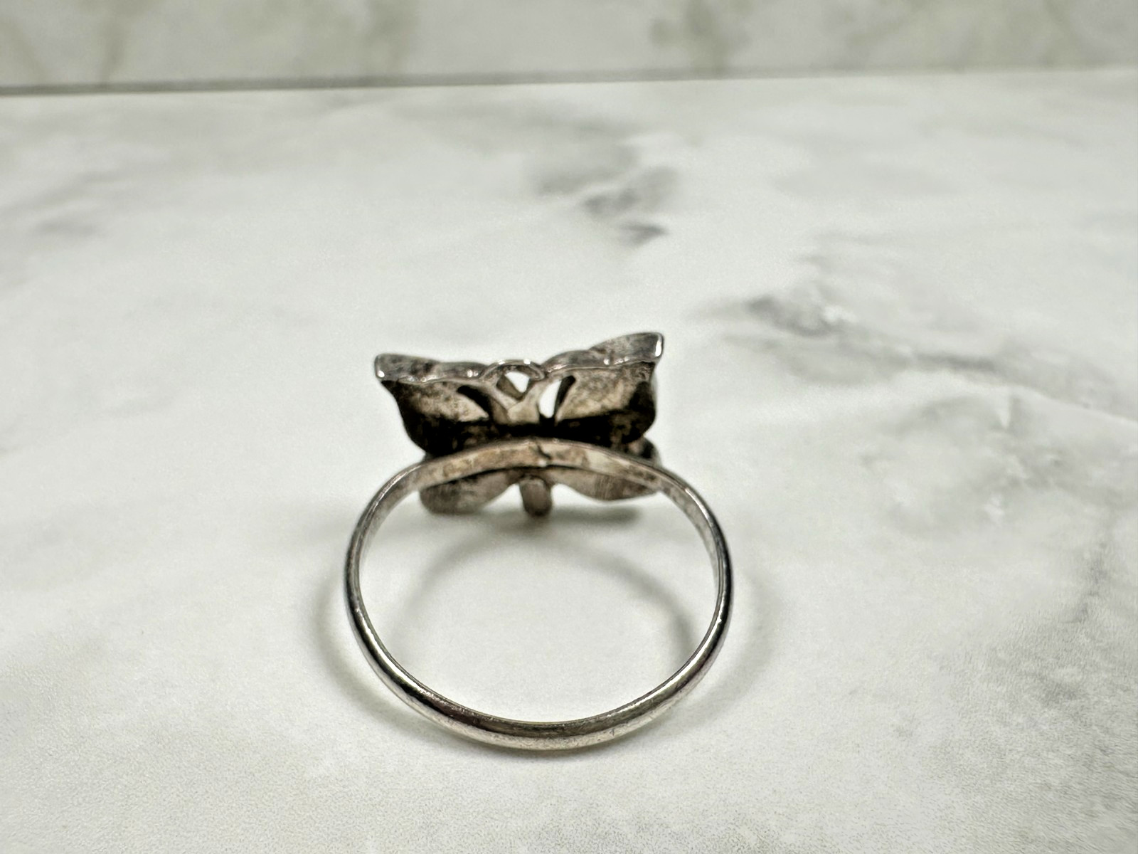 Sterling Silver Butterfly Ring with Turquoise / Coral Chip Inlay – Vtg -Size 5