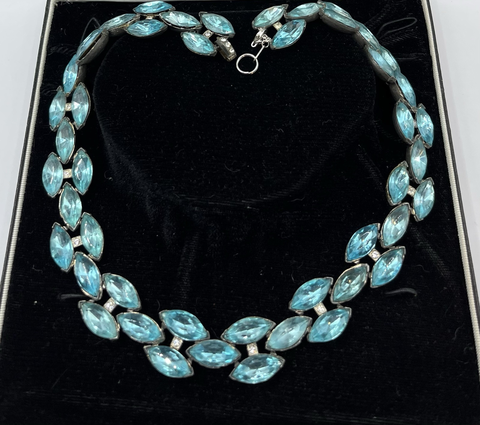 Vintage Aqua Rhinestone Pot Metal Rivière Necklace Not Signed
