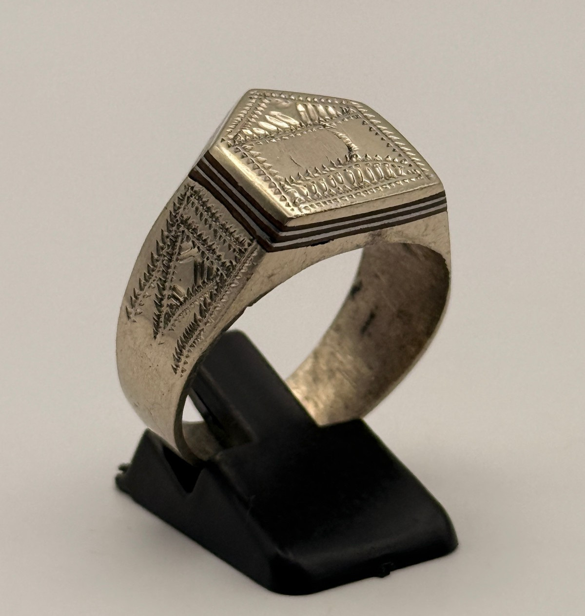 Rare Amazigh Berber Handmade Antique Ring – Authentic Moroccan Tuareg Jewelry!