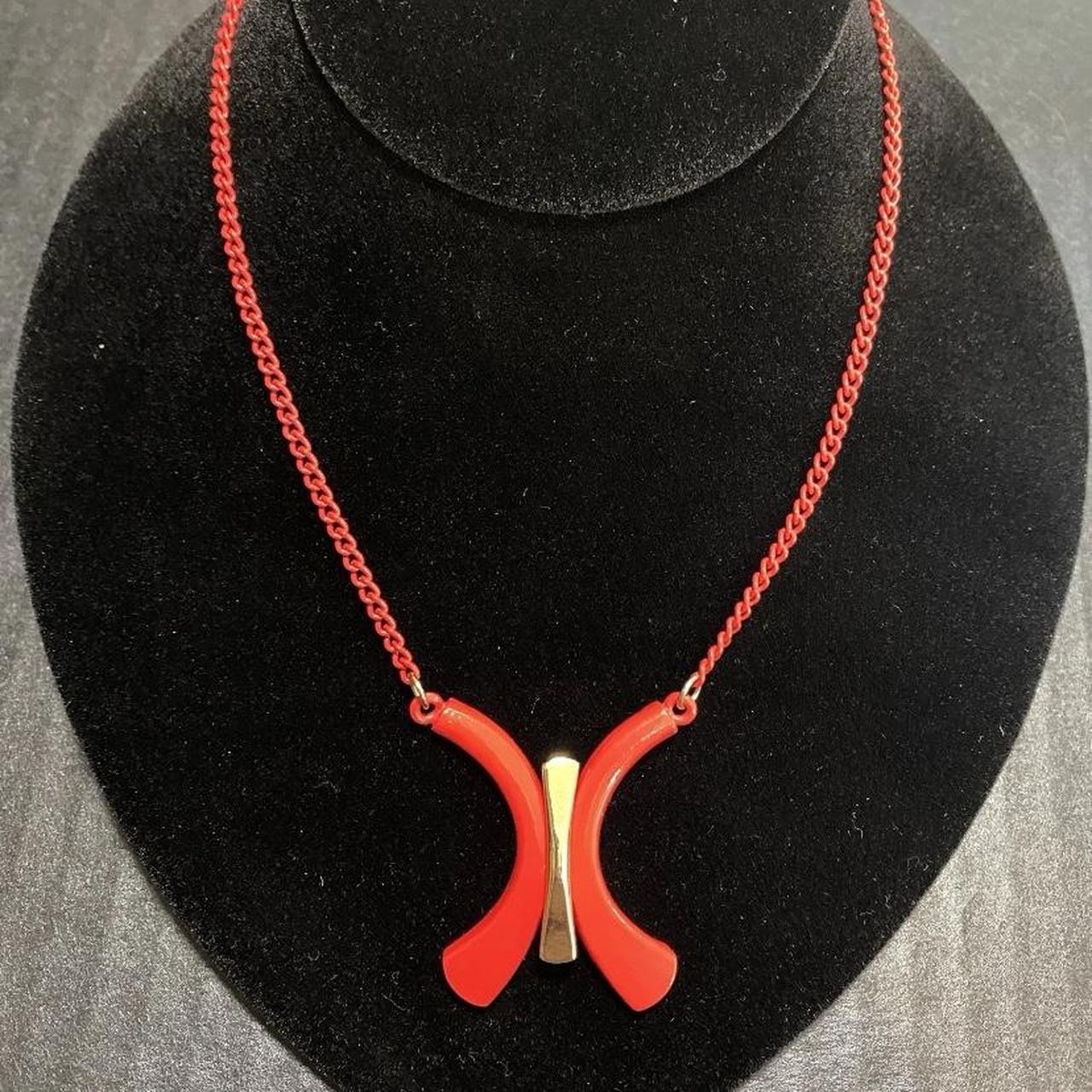 Vintage Necklace Red Enamel Goldtone 60s or 80s 15.5″ Long