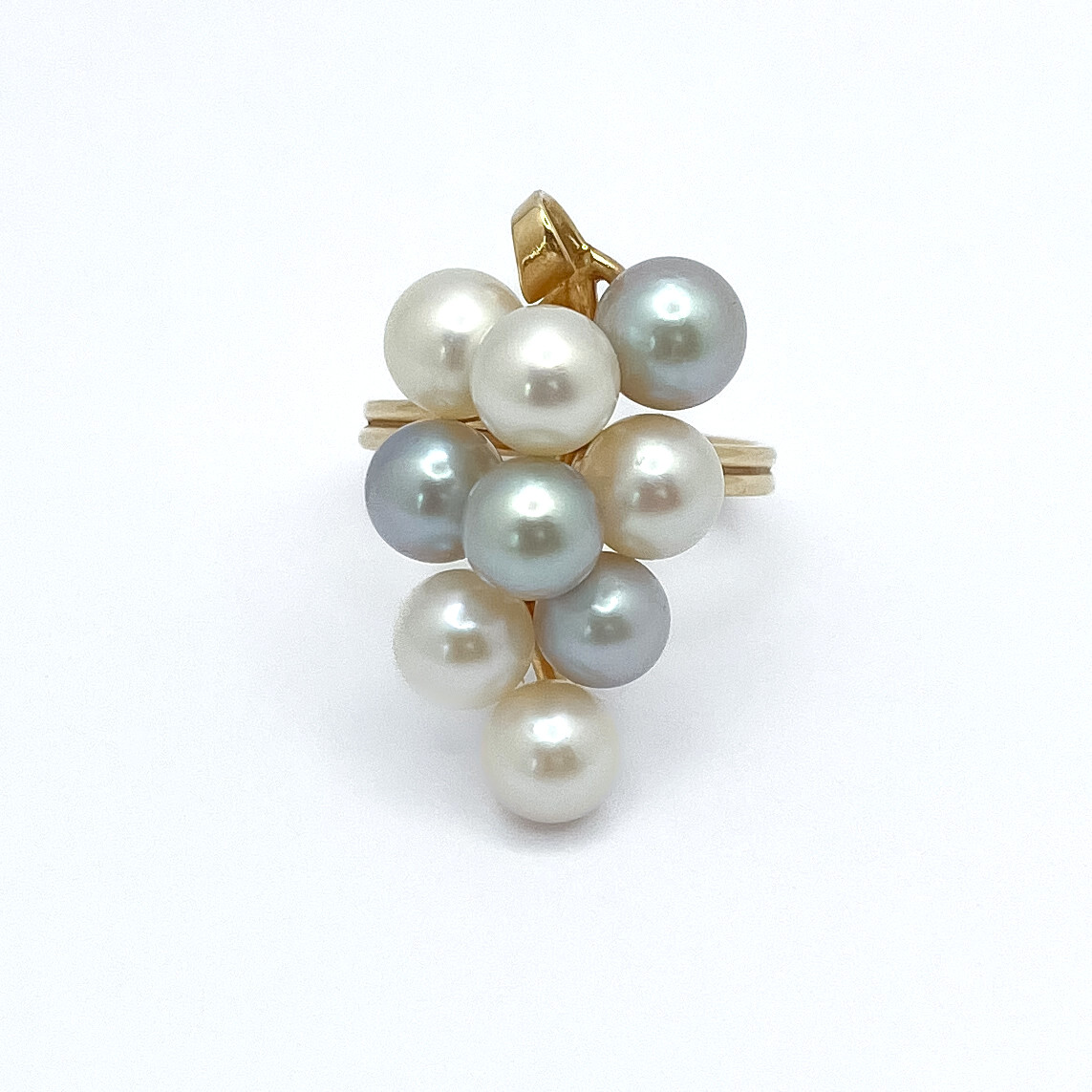 Vintage 14K Yellow Gold Gray and White Pearl Size 7.5 Cluster Ring
