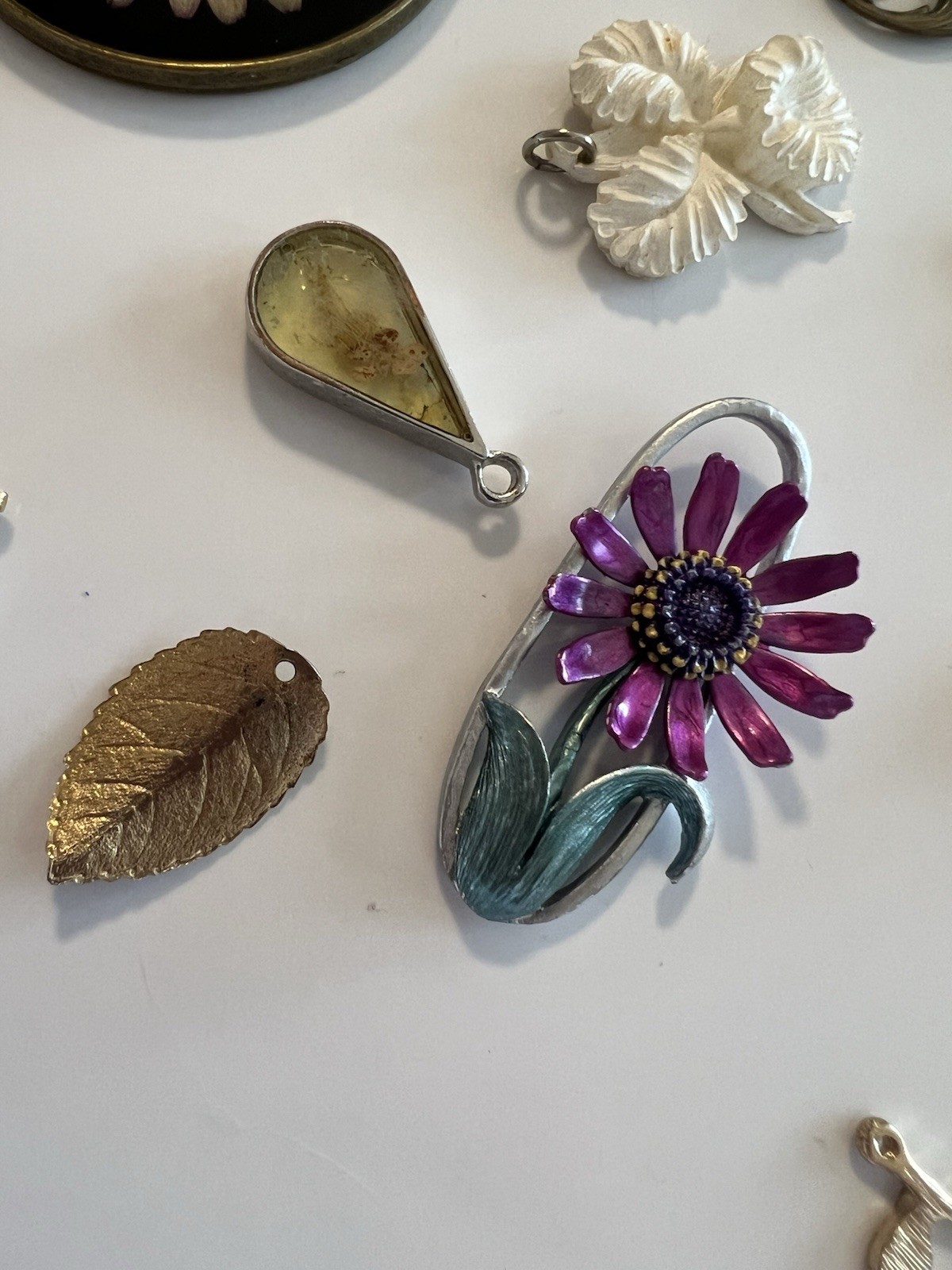 Pendant Charm Lot Resin, Metal, Enamel Flowers Leaves Jewelry Gold & Silver Tone