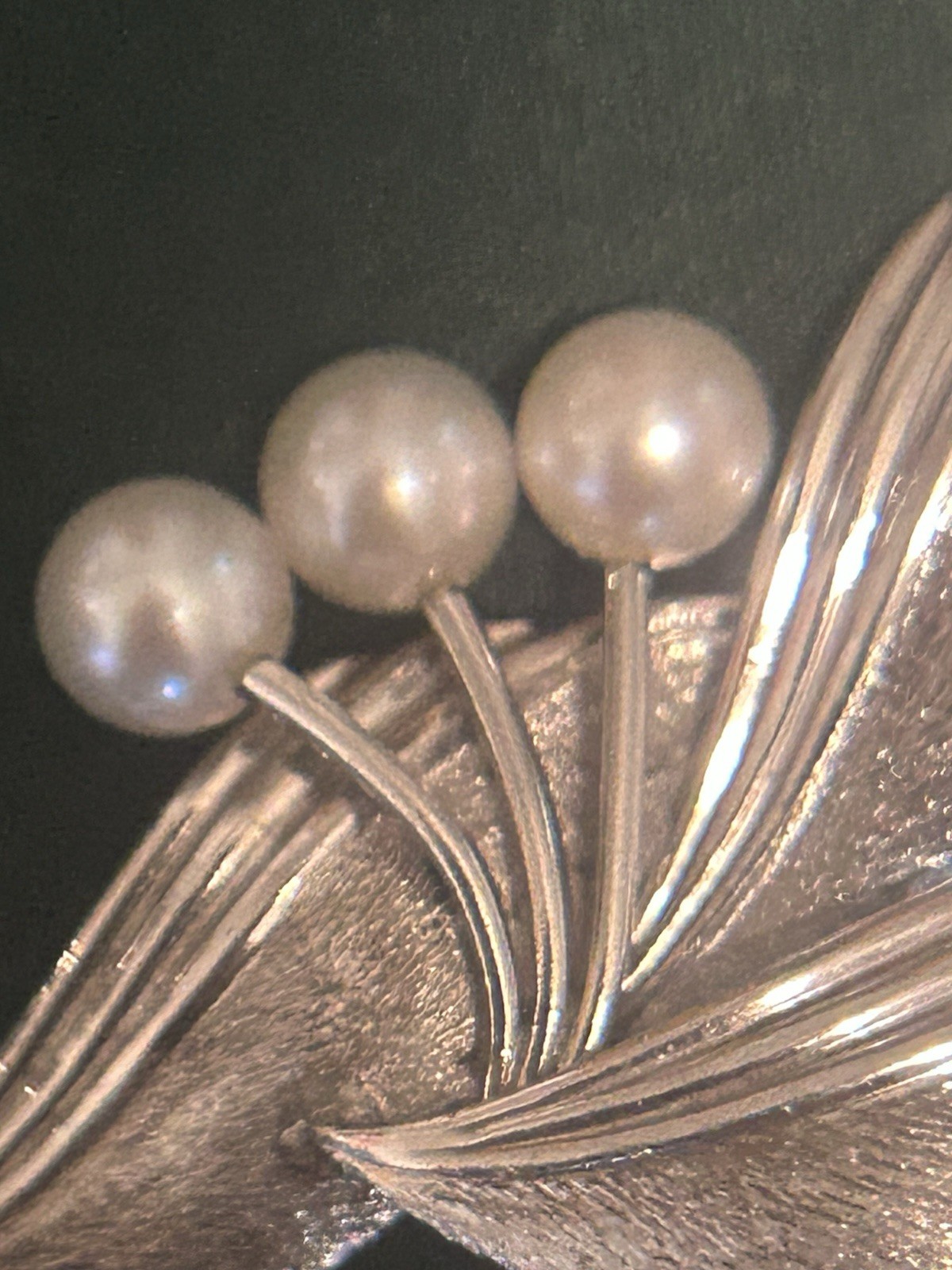 Vintage Mikimoto Sterling Silver Leaves Leaf Four Pearl Pin Brooch