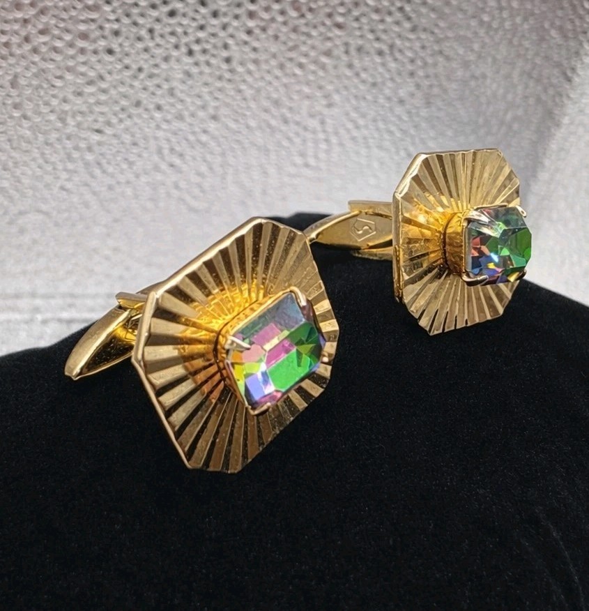 Vintage Gold-Tone Cufflinks & Tie Clip Set w Iridescent Stone Mid Century Swank