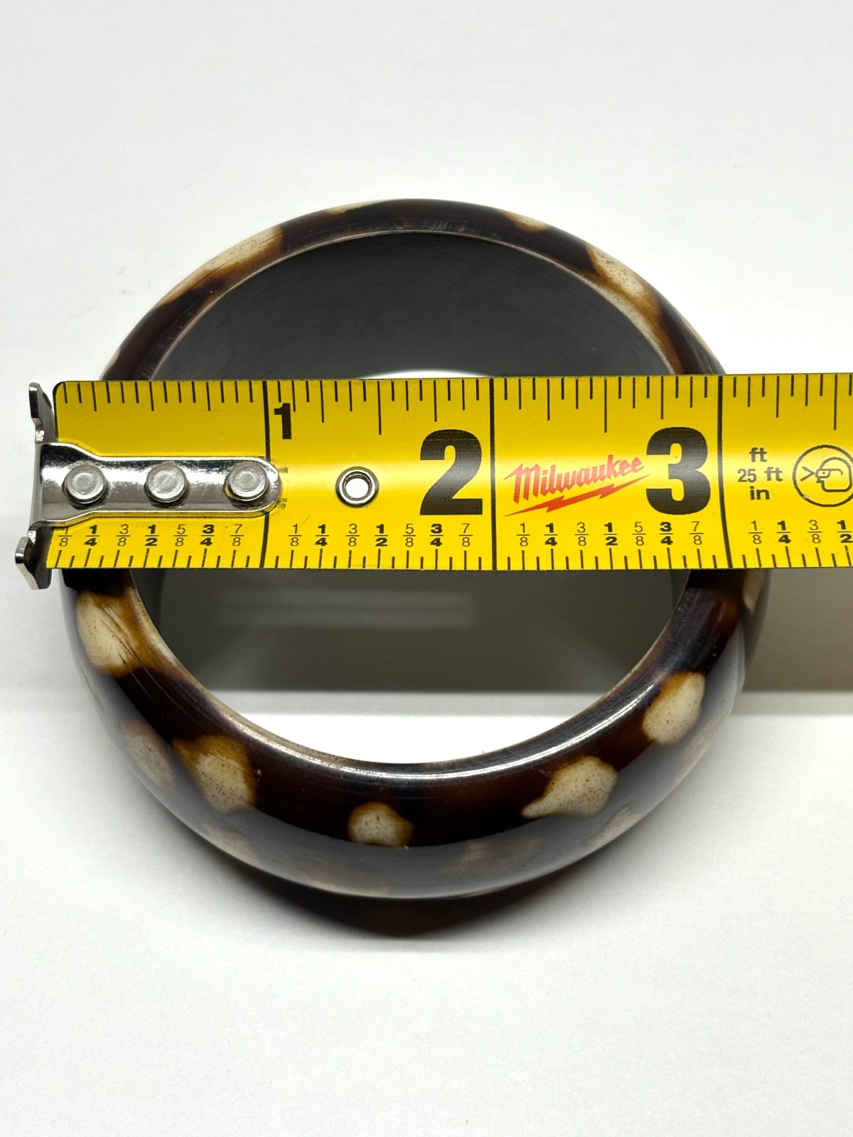 Vintage Chunky Animal Giraffe Print Brown White Acrylic Wide Bangle Bracelet
