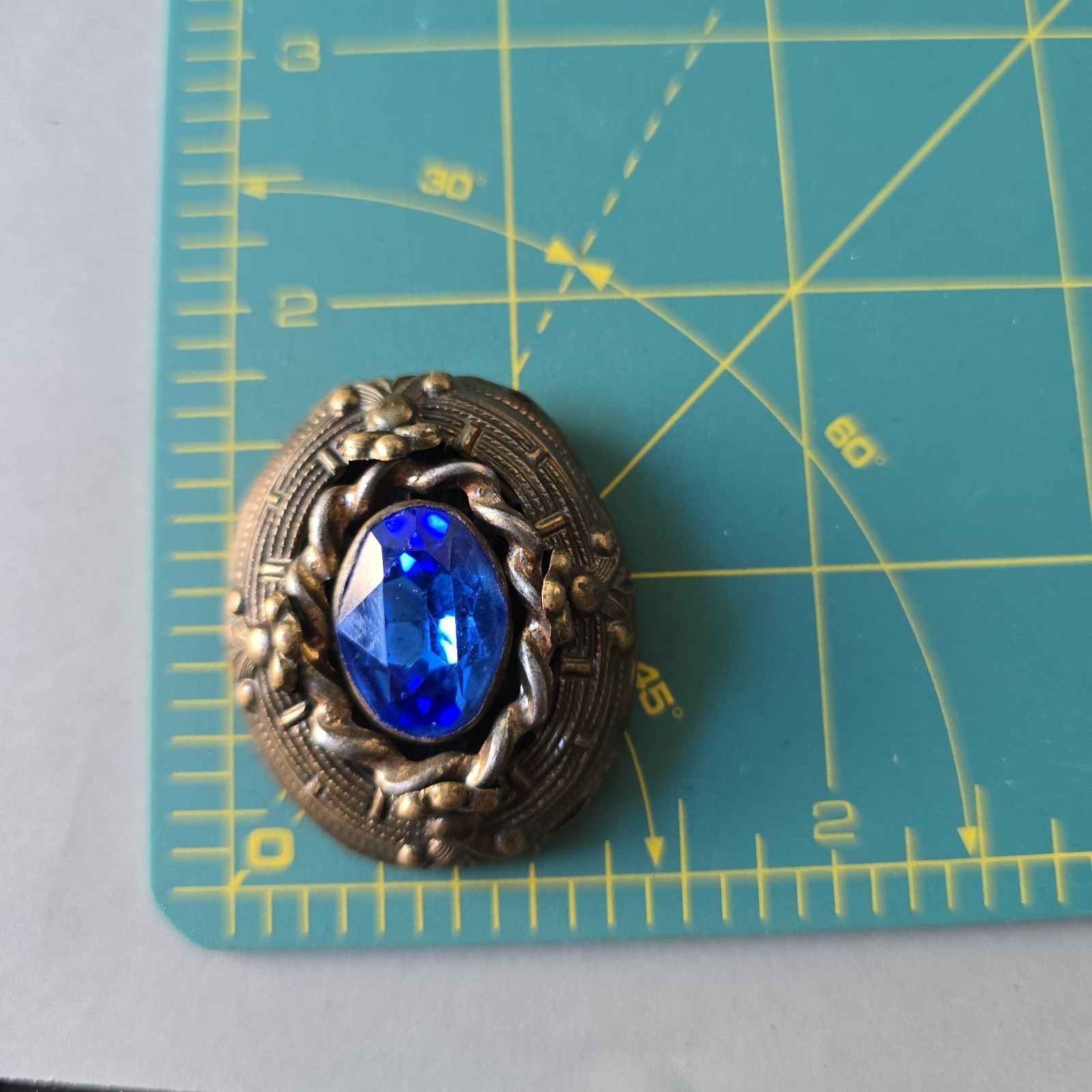 Antique Art Deco Gold Tone Blue Glass Rhinestone Fur Dress Clip Brooch