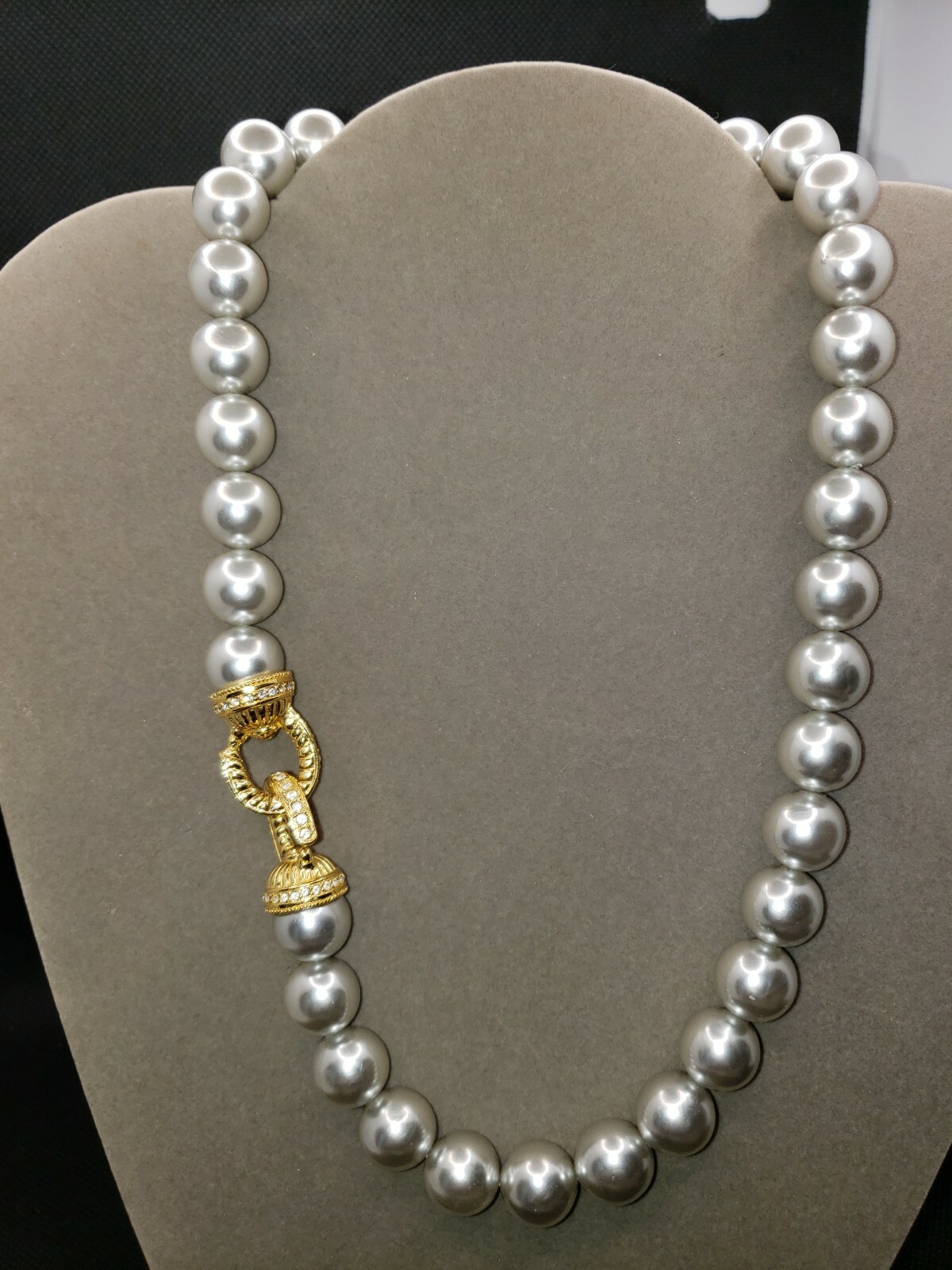 Womens Fashion Jewelry. Gray Faux Pearl Necklace With Gold Tone And Rhinestone
