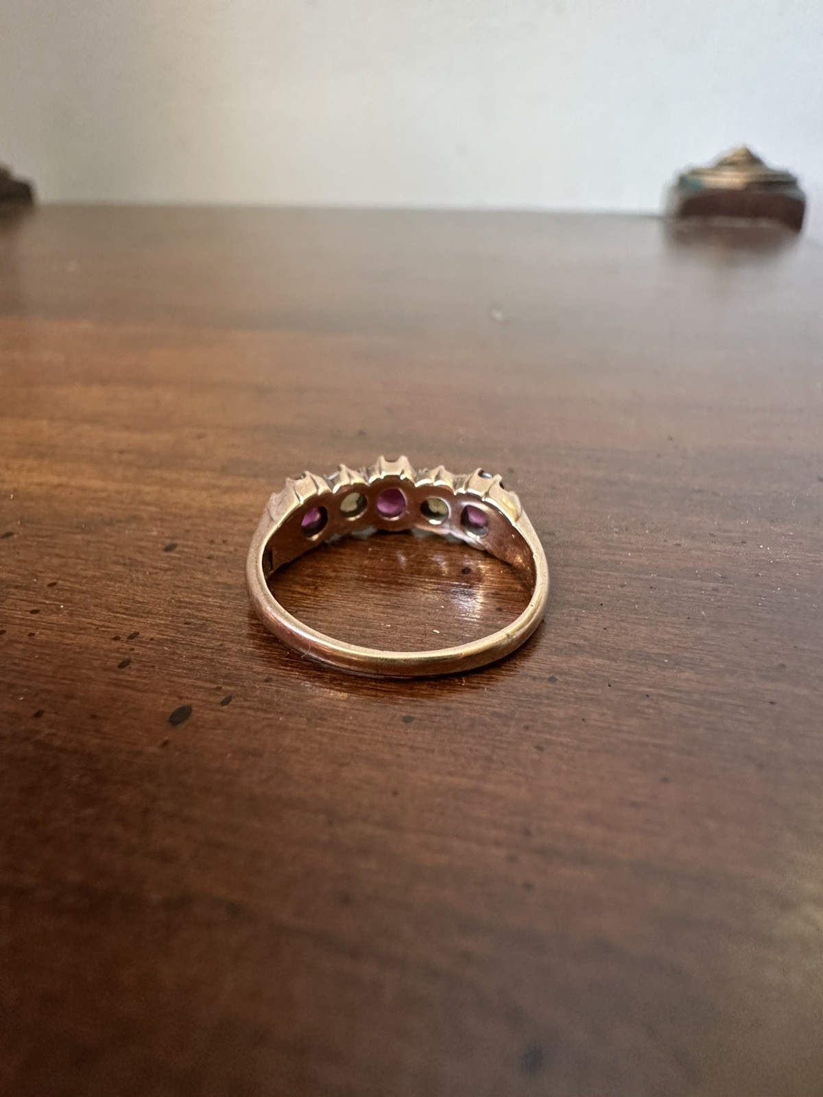 💎 Antique Edwardian 18K Ruby & Pearl Five-Stone Pinky Ring – Size 4.25