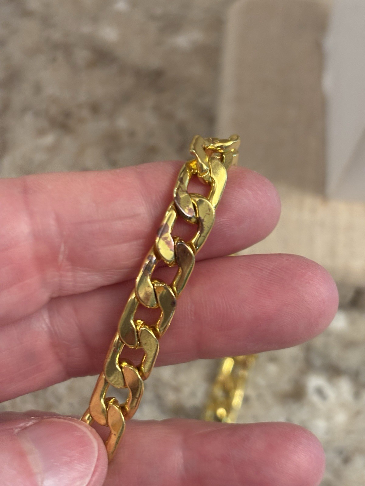 Vtg Gold Plate Curb Link Chunky Chain Necklace 20 1/2 Inch Lobster Claw Clasp