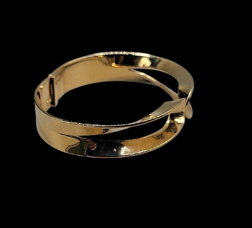 Vintage Crown Trifari Hinged Cuff Bracelet Gold Tone Modern Open Design 1960s