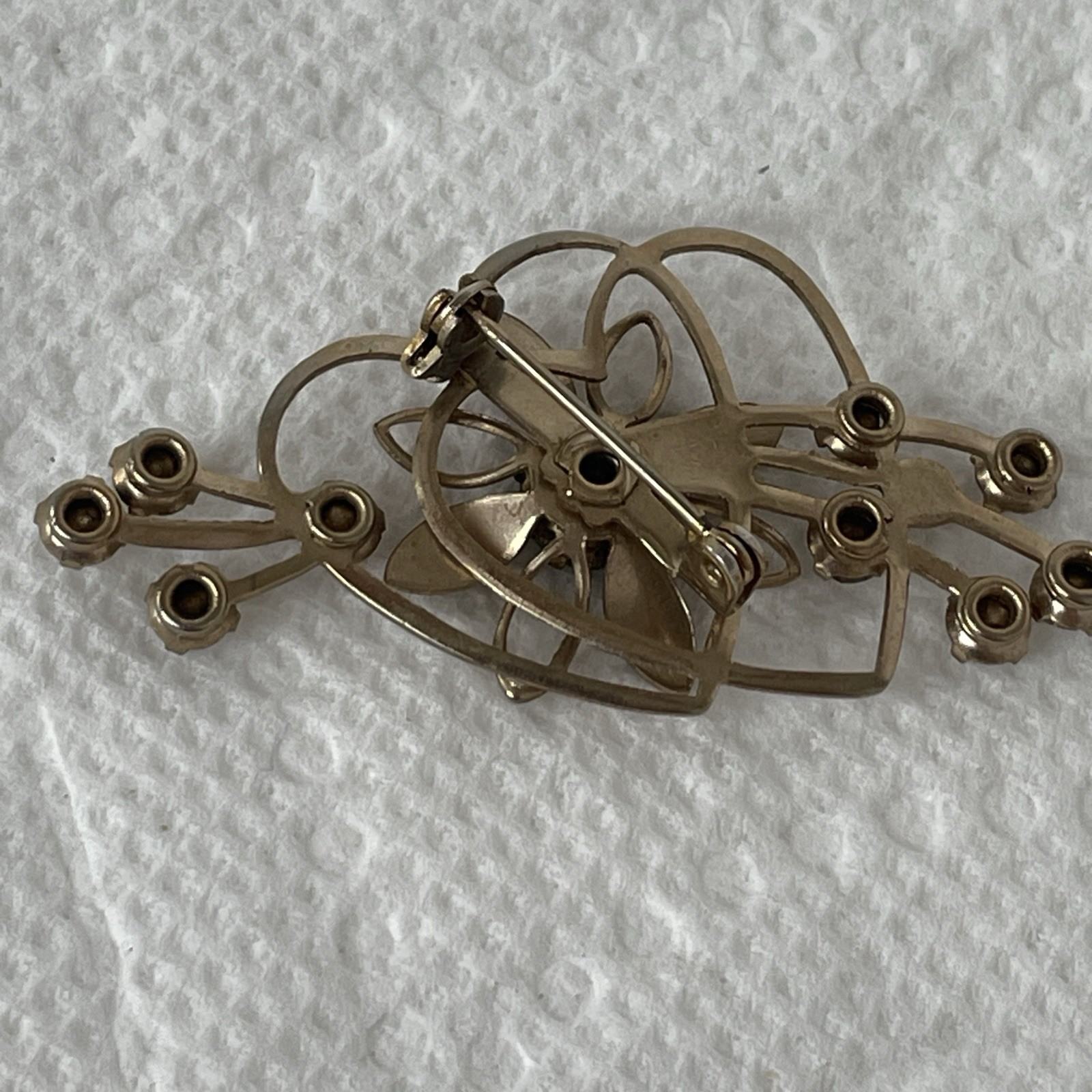 Hearts Flowers Brooch Pin Faux Emerald Faux Diamonds Flourish 2”x1” Vintage