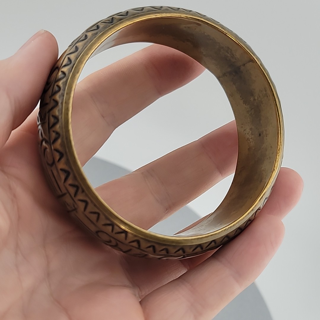 Vtg 8″ Bronze Tone Ethnic Pattern Puff Bangle Bracelet