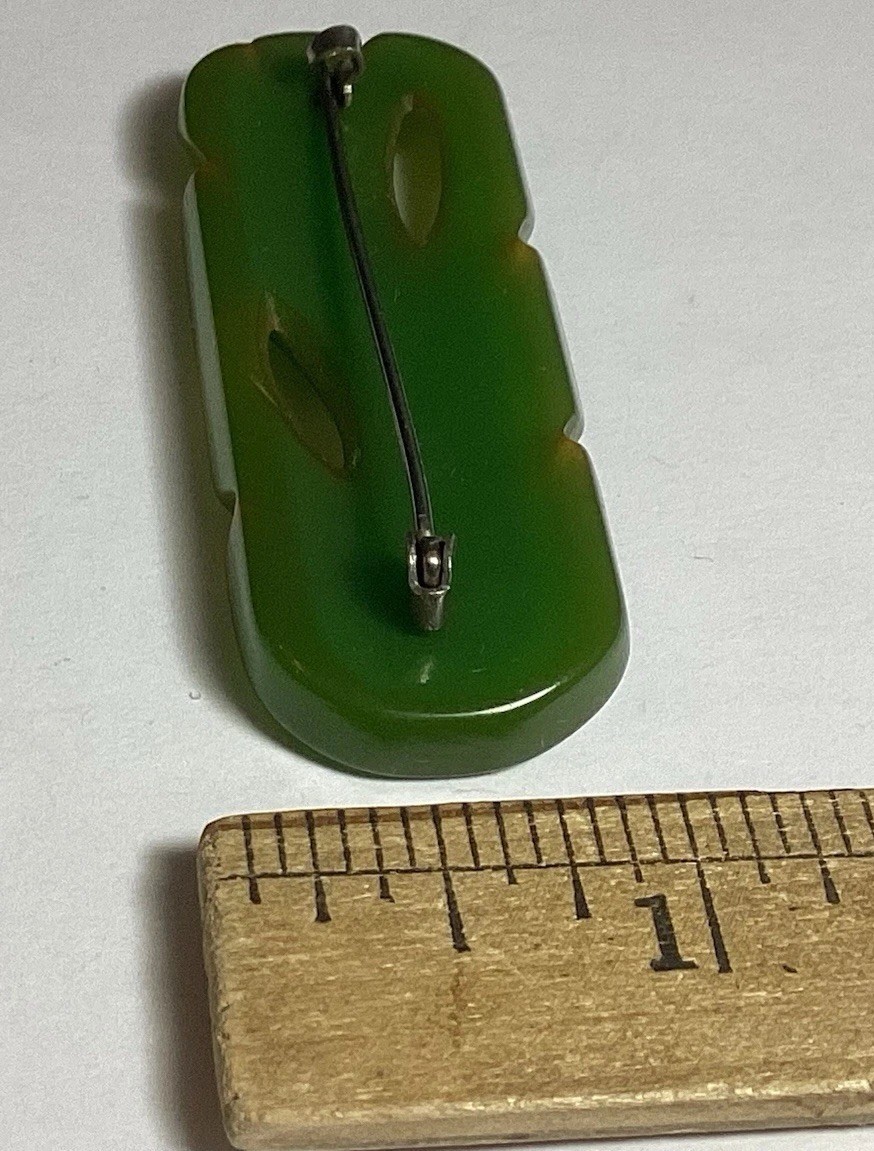Vintage Beautiful Green Carved Bakelite 2 1/2” Inch Brooch Retro