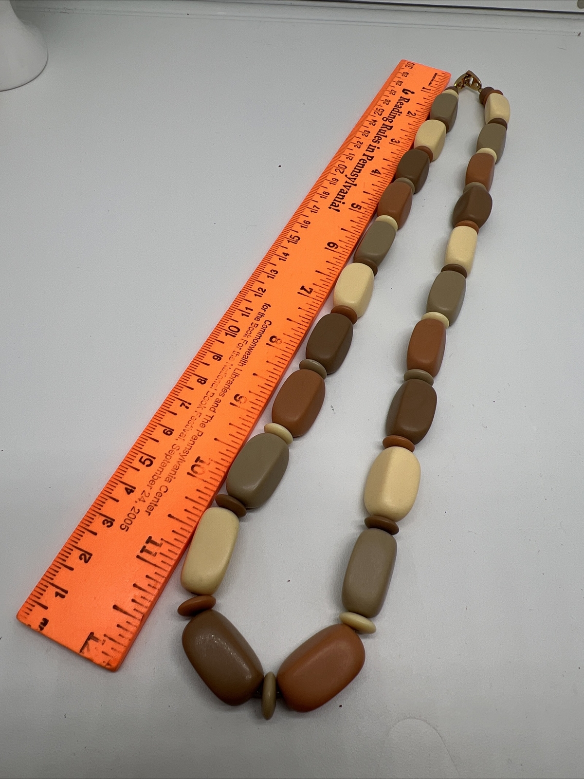 Vintage 1985 Napier Earthtones Necklace Bracelet Set Lisa Bertolli Resin Bead