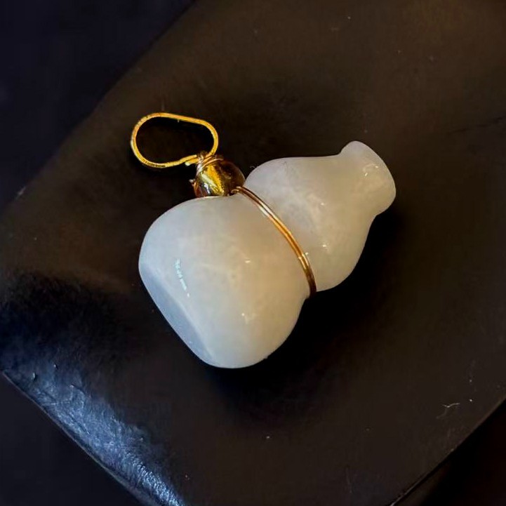 Burmese White Jade Jadeite Pendant Charm Carved ‘Gourd’, 20x13mm, Free Necklace