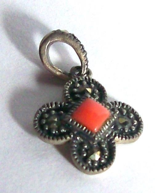 Vintage STERLING MARCASISTE Coral Glass Small CLOVER CROSS-Marked