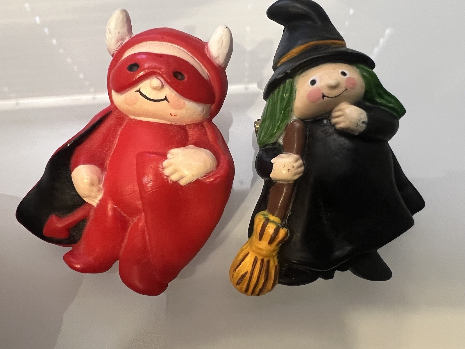 Vintage Fun World Halloween Brooch Pin Devil Boy And Witch Girl Trick Treat 50