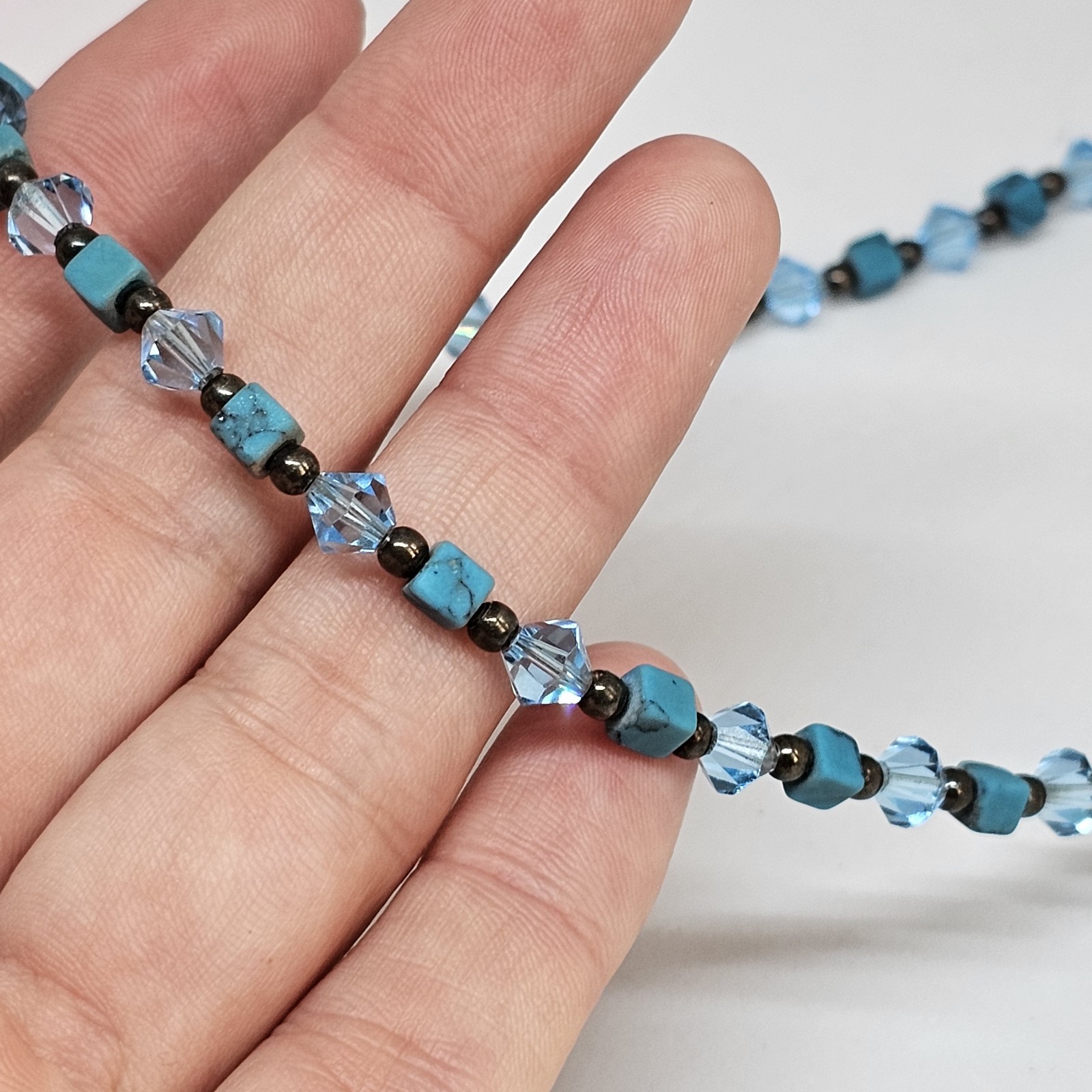 Blue Crystal & Howlite Stone Beaded Choker Necklace 925 Sterling Silver Clasp