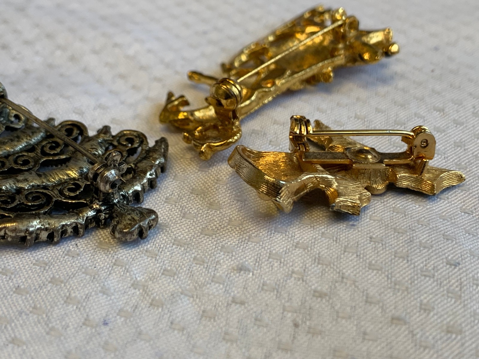 Vtg Christmas Brooch Lot Berebi Monet Gerrys Avon Jacmel Jewelry Scatter Pins