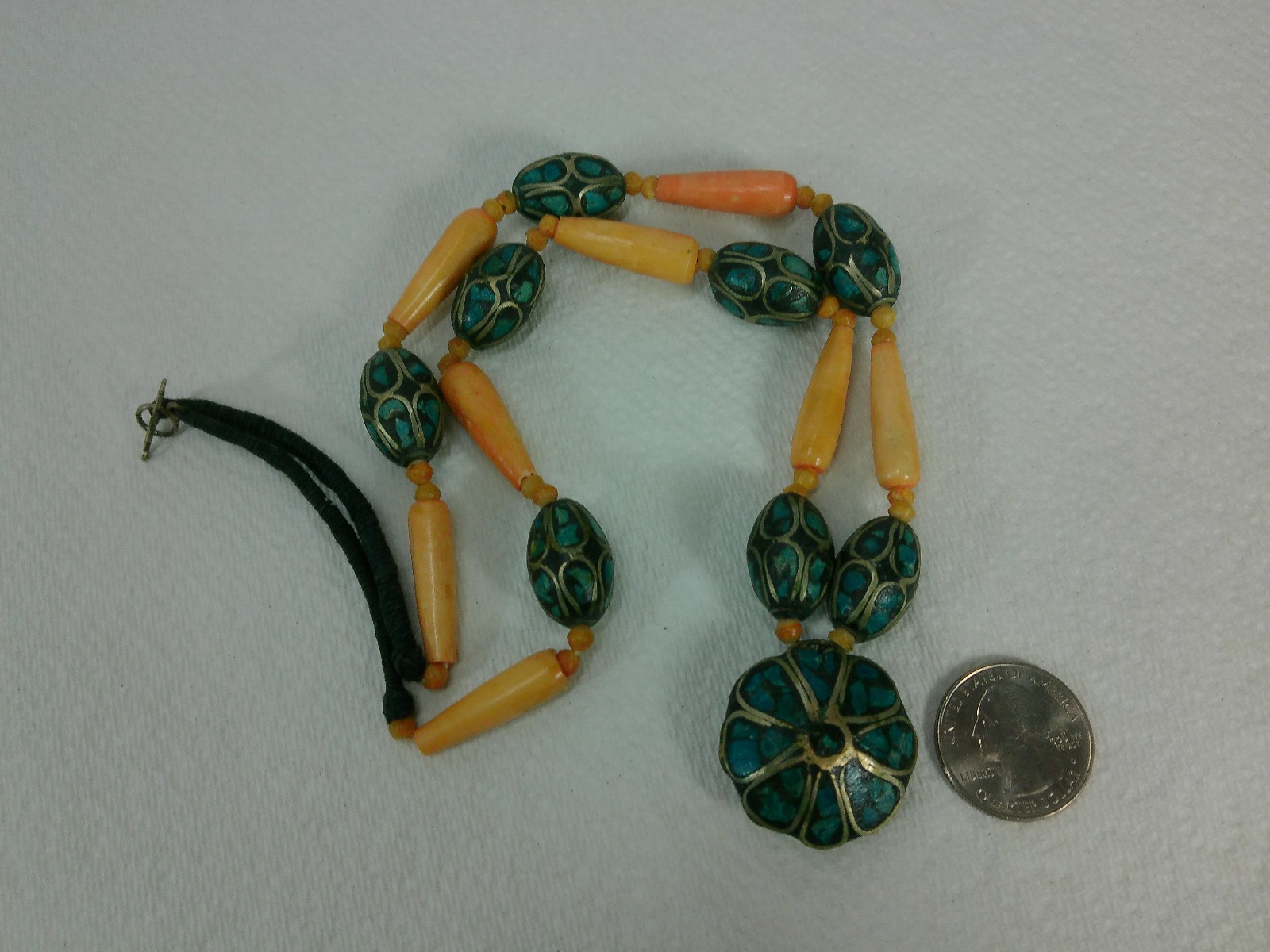 Vtg Turqoise Chip Inlay Silver Cow Bone Beaded Tribal Flower Pendant Necklace