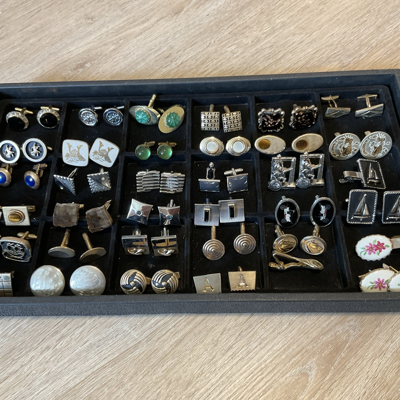 VTG 101 PC MEN’S JEWELRY LOT CUFFLINKS TIE BARS CHAINS TACS & SETS 14 SWANK! +++