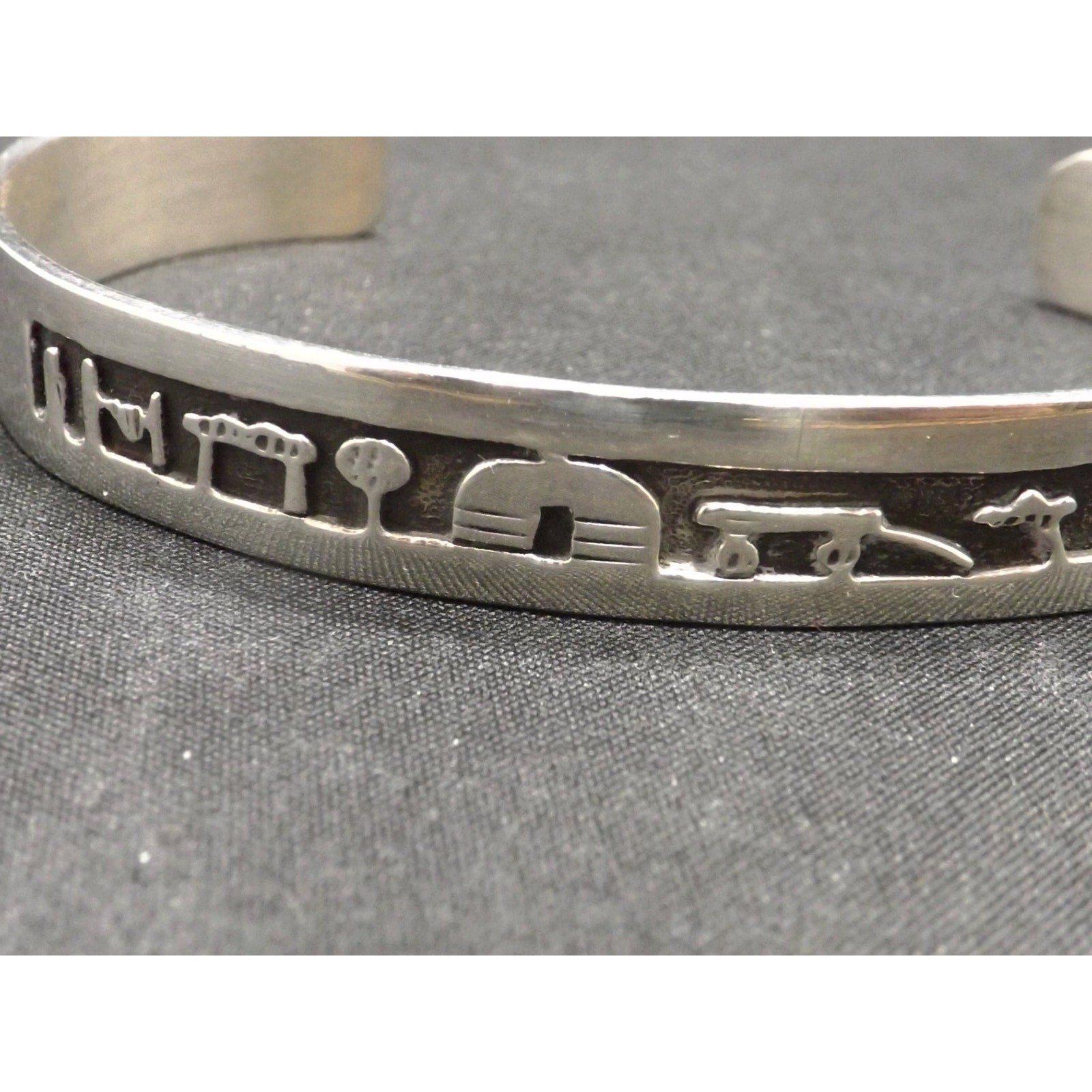 Navajo AC Henry Sterling Storyteller Cuff Bracelet Signed Vintage