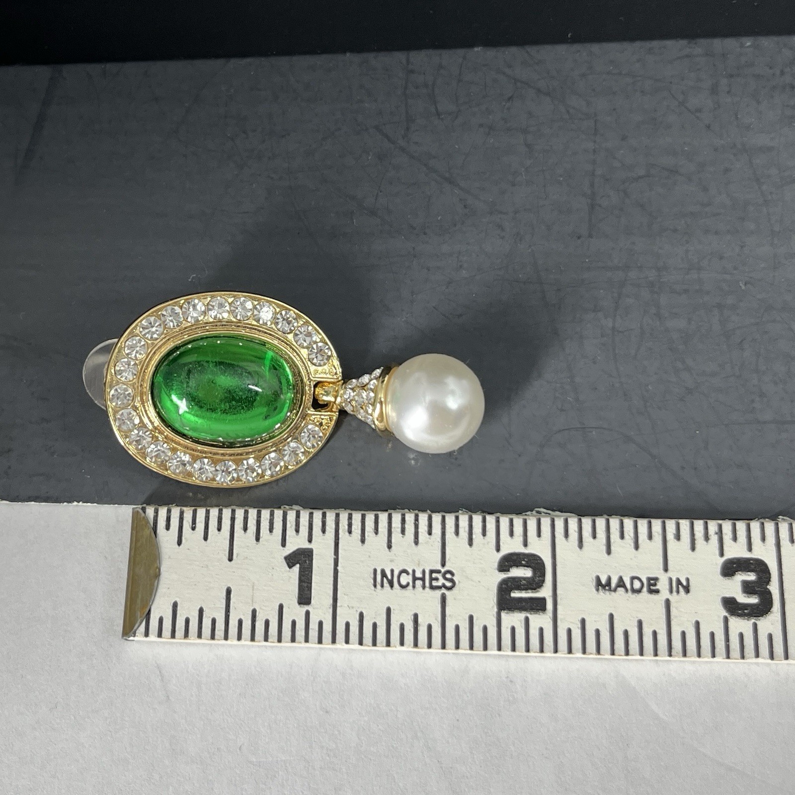 Gold Tone Gripoix Style Earrings Green Cabochon Oval Pierced Crystal Pearl Drop