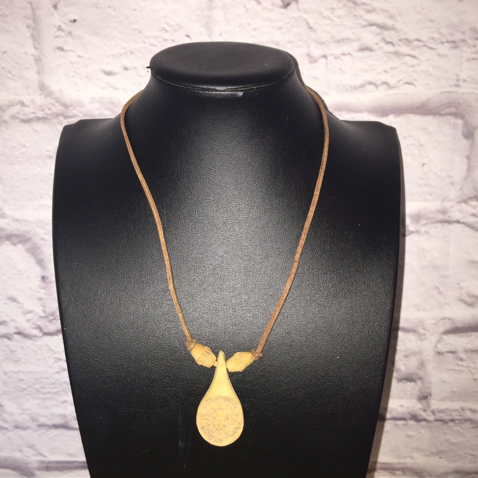 Vintage Handcrafted Teardrop Pendant Necklace Adjustable Leather Cord Tribal