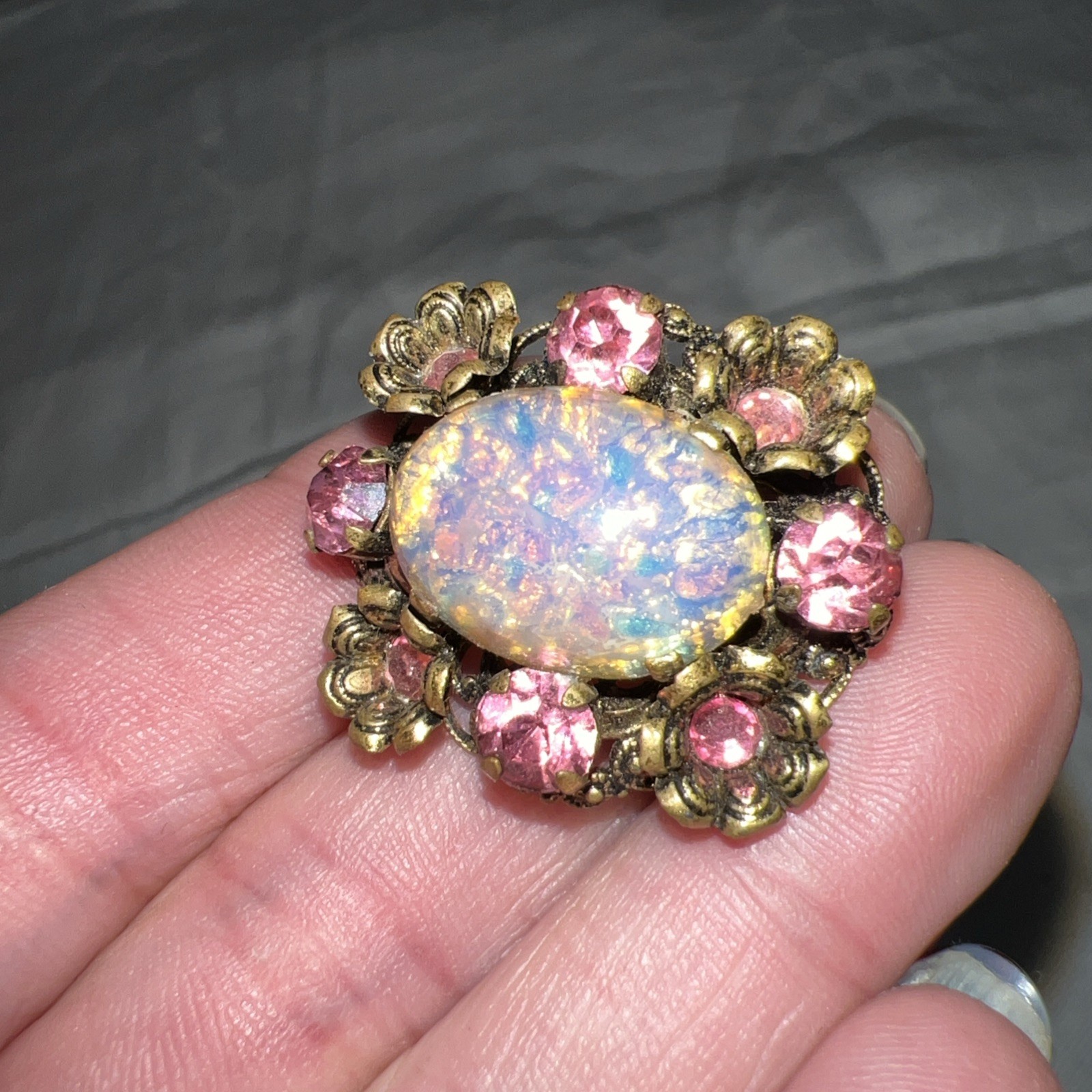 VTG Austrian Style Art Glass Opal Cabochon Pink Rhinestone Filigree Brooch