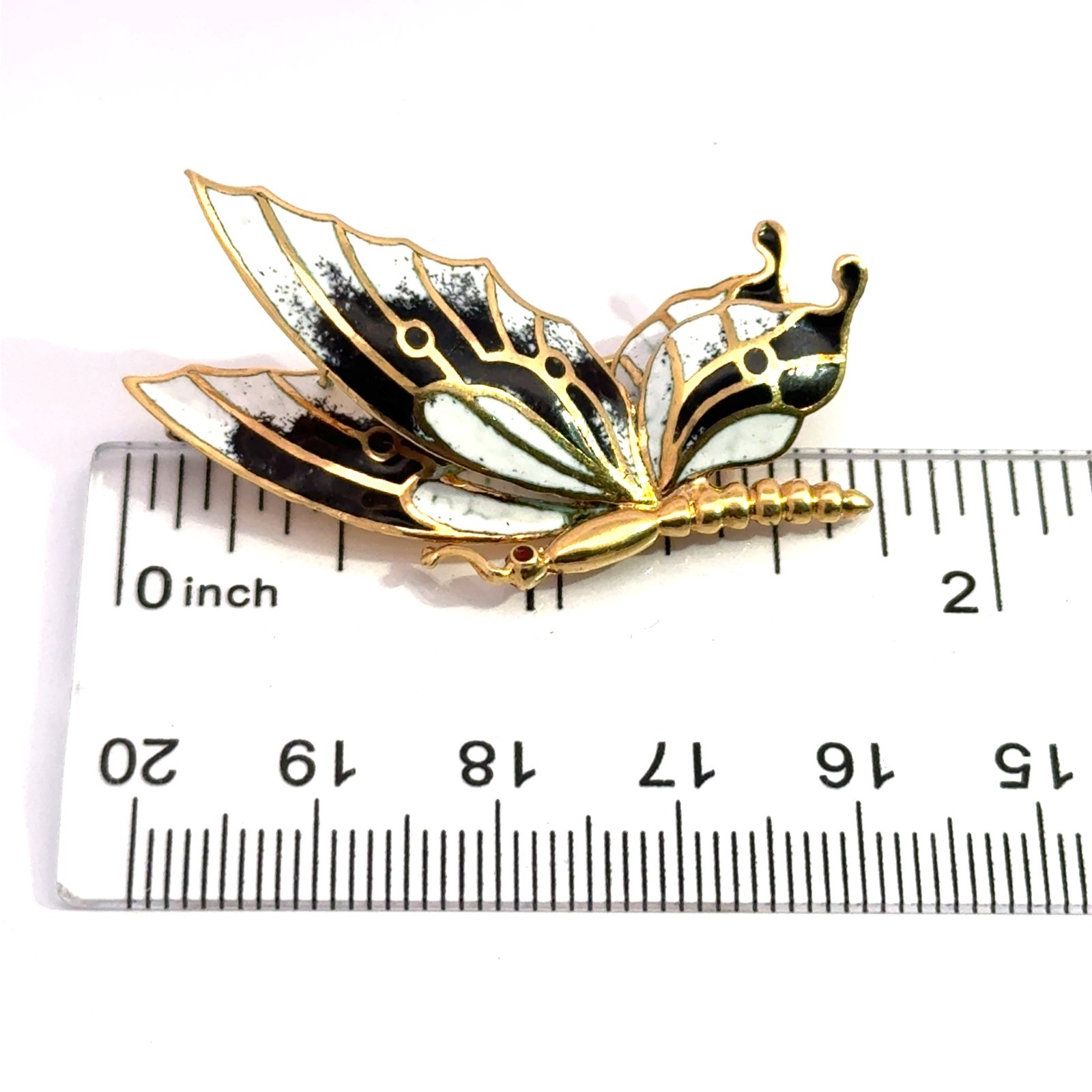 18k Stamped Yellow Gold White & Black Enamel Butterfly Brooch Pin