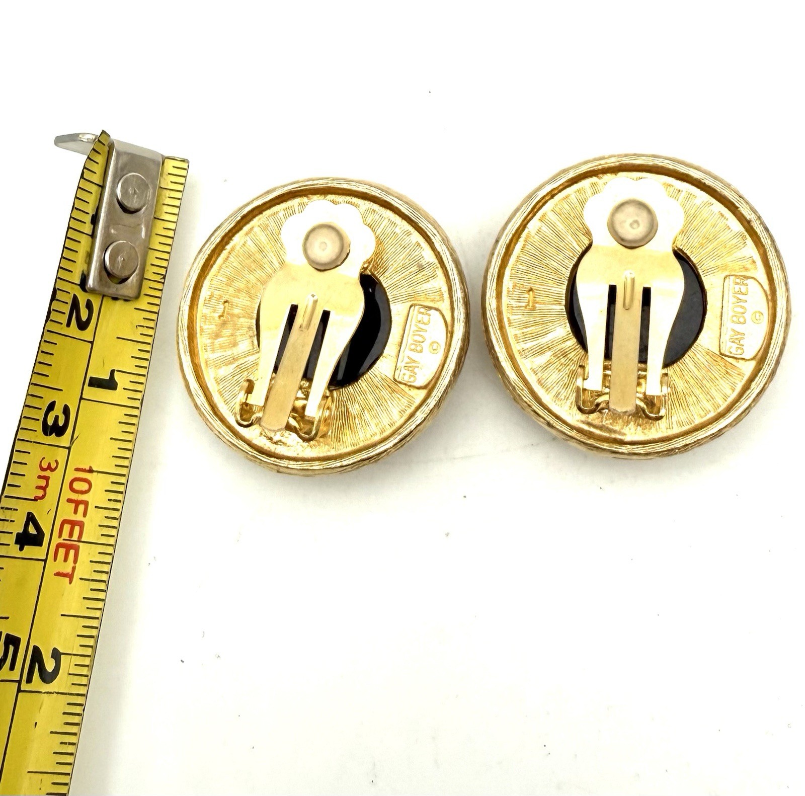 Gay Boyer Signed Vintage Clip On Earrings Round Black Cream Enamel Gold Tone