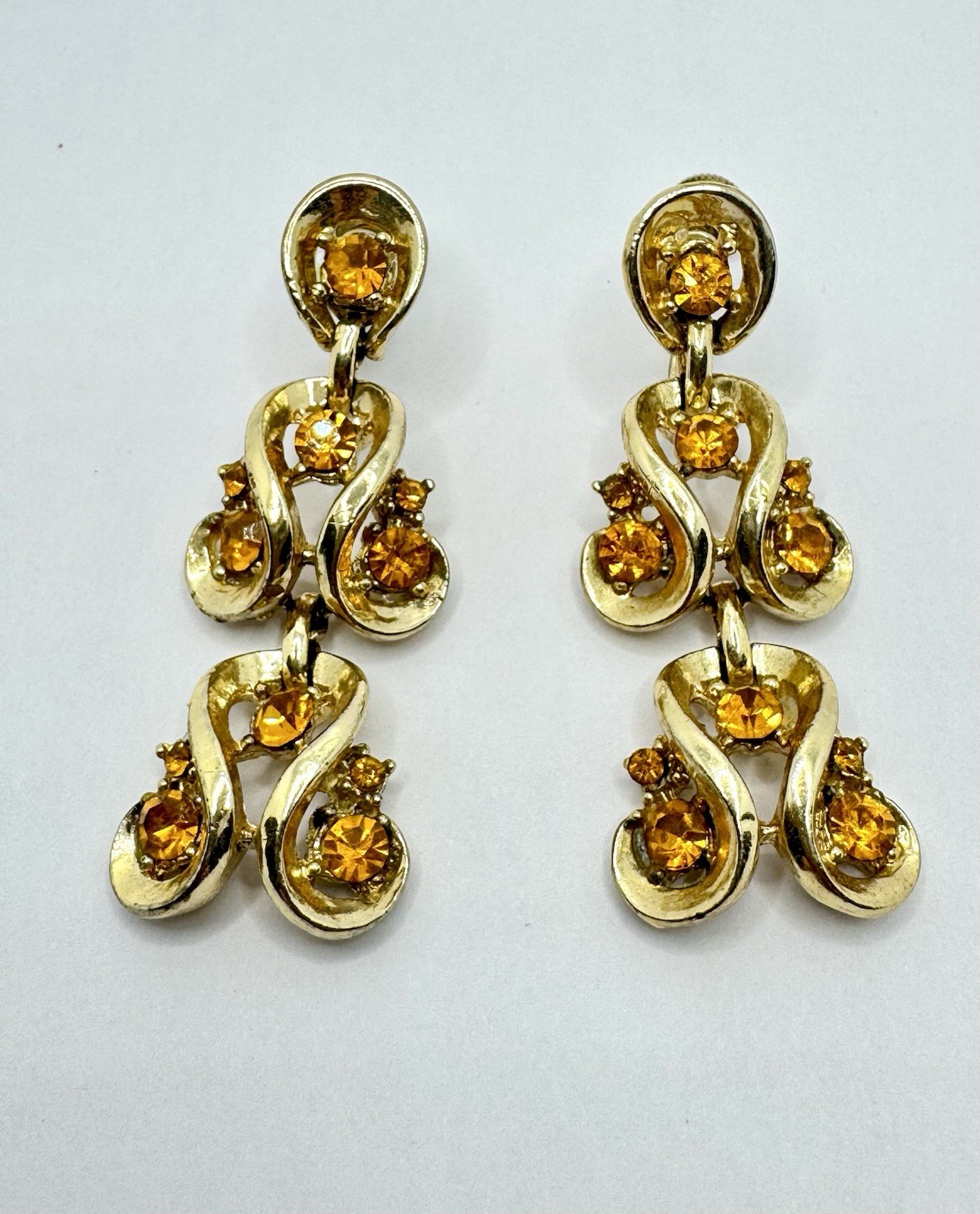 RARE Vintage 50’s CORO Amber Gold Rhinestone Drop Dangle Screw Back Earrings MCM
